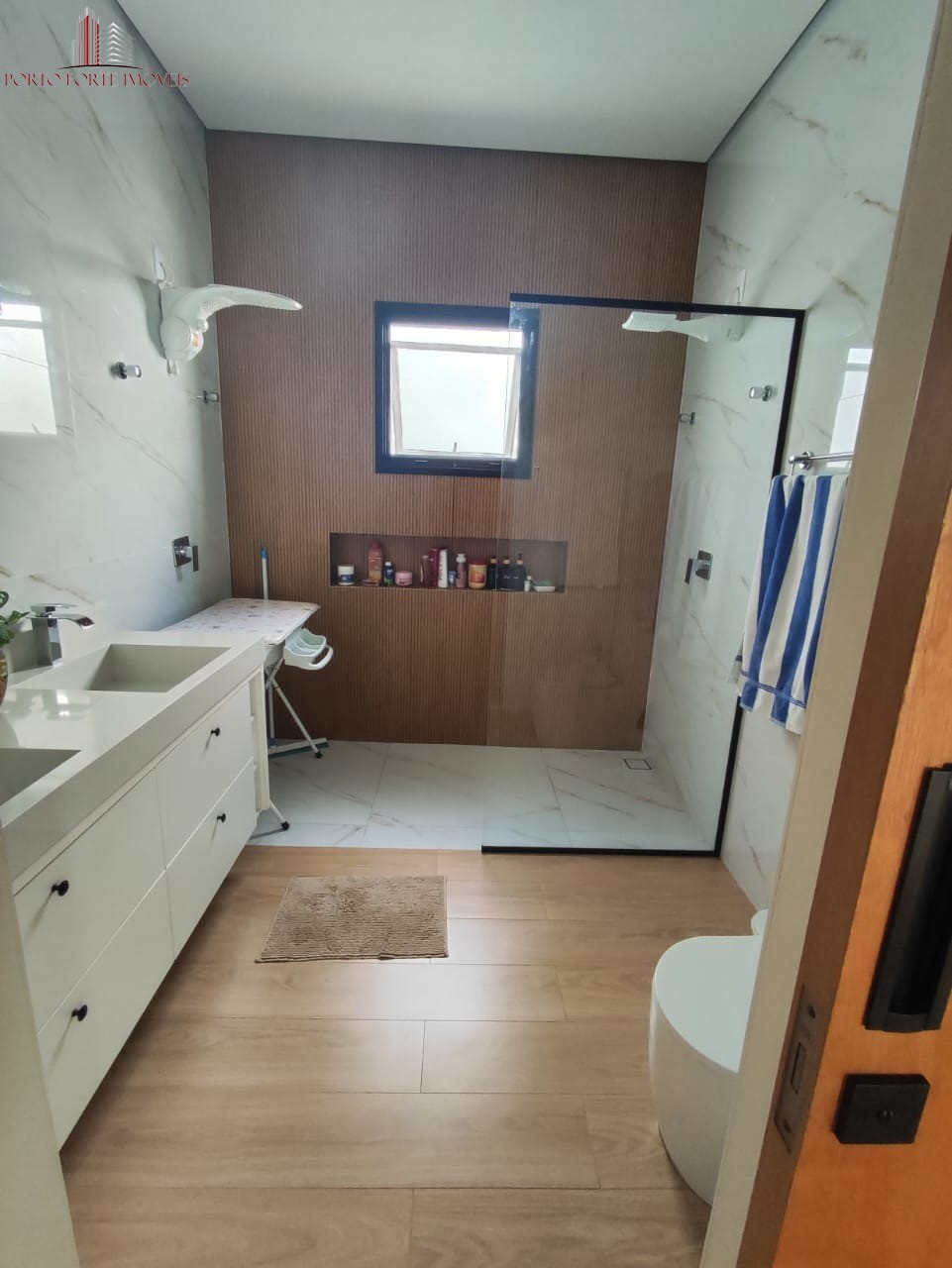 Casa, 3 quartos, 240 m² - Foto 13