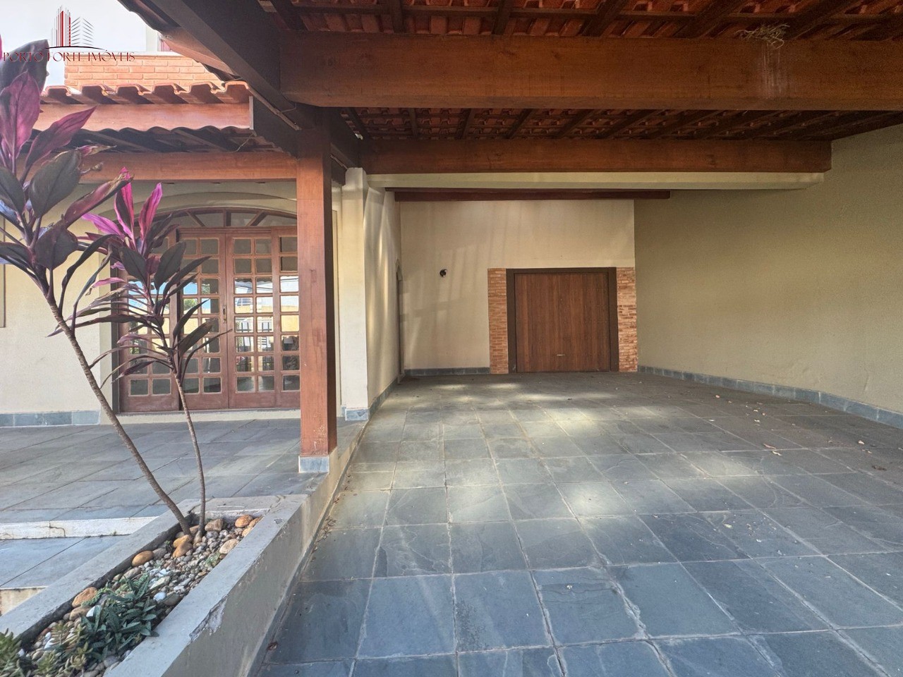 Casa, 3 quartos, 328 m² - Foto 2