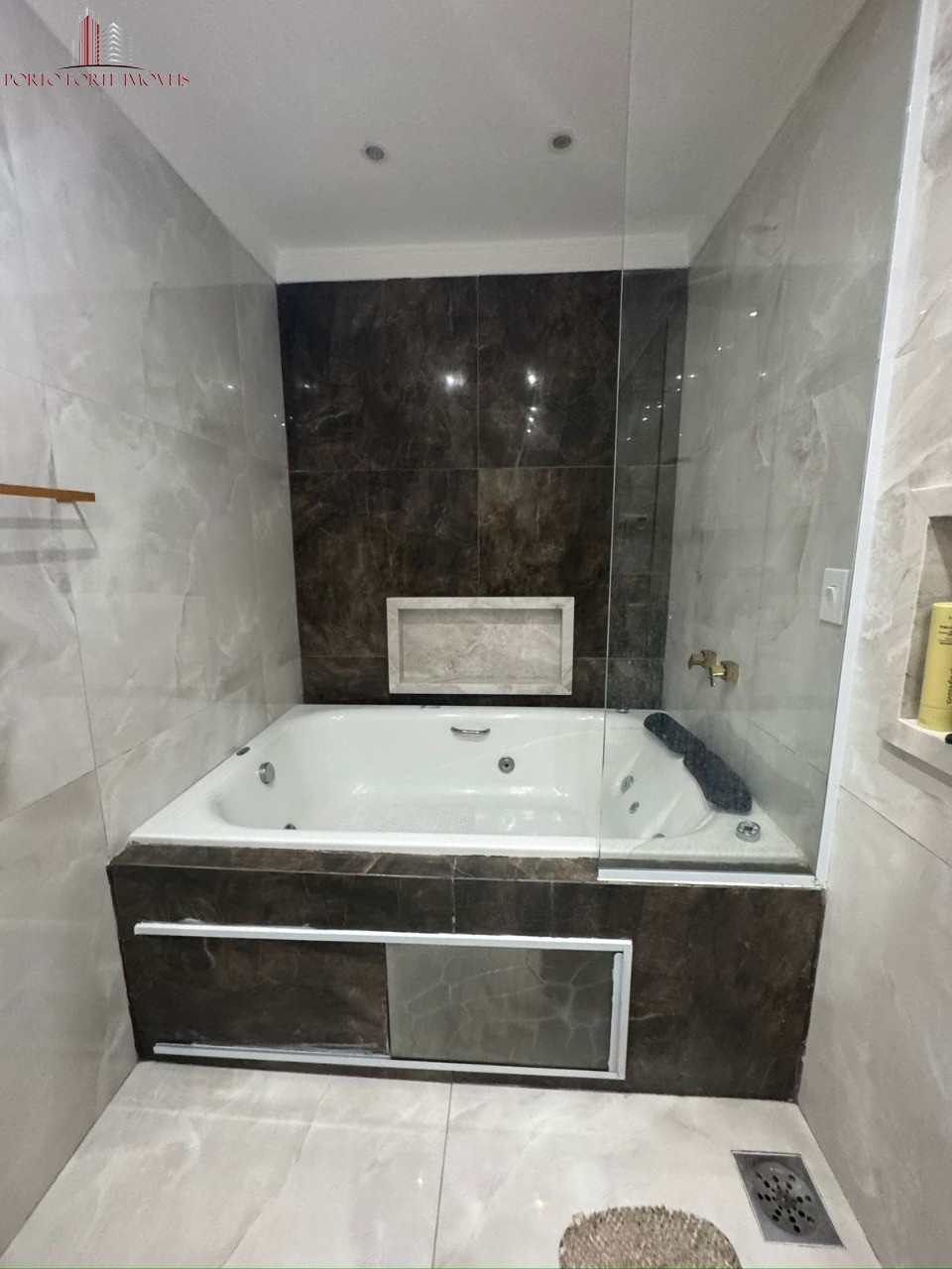 Casa, 4 quartos, 250 m² - Foto 29