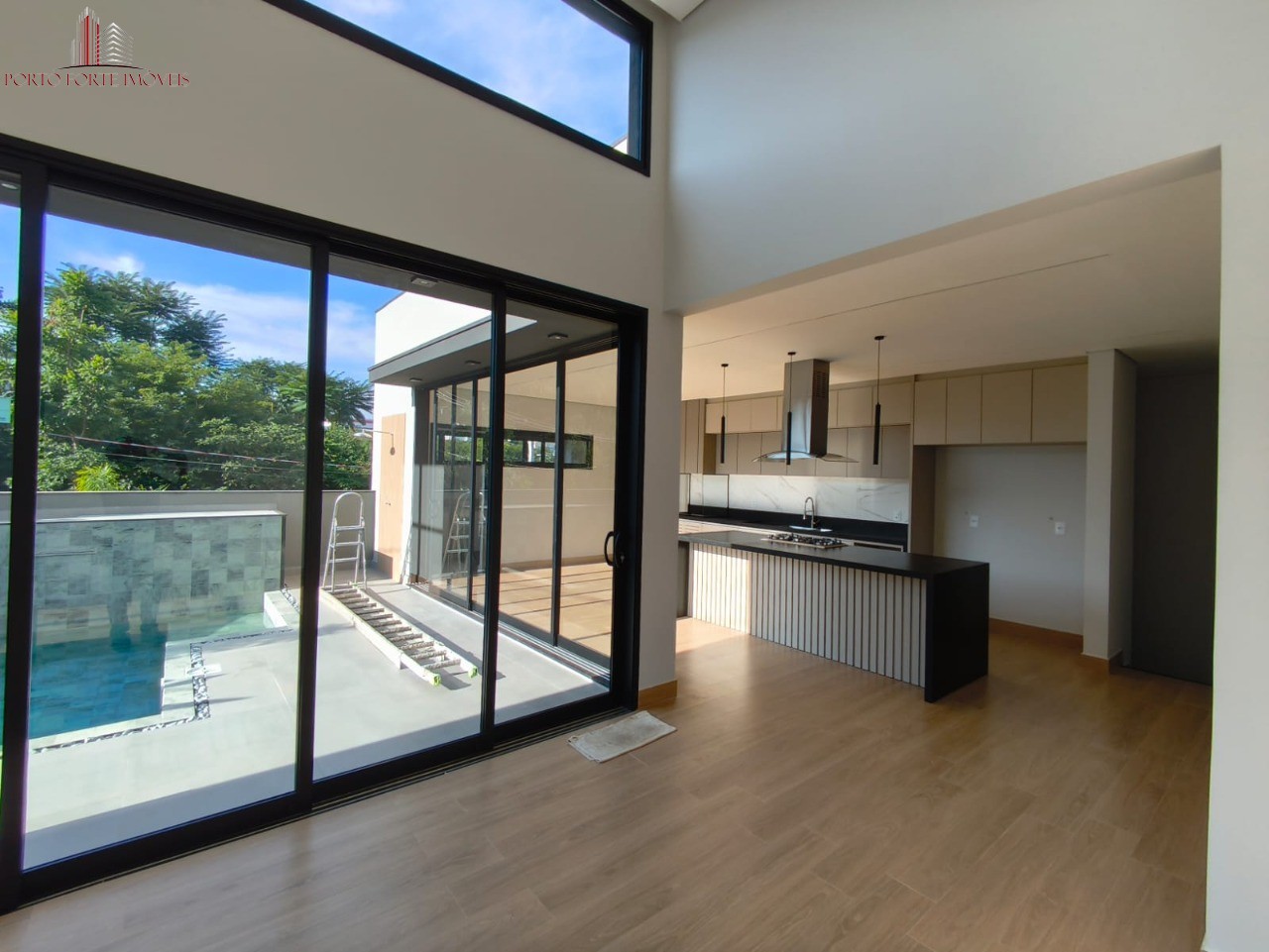 Casa, 3 quartos, 328 m² - Foto 3