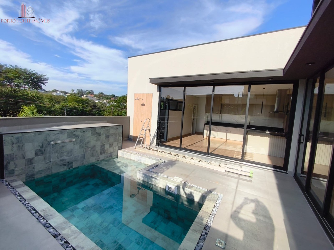 Casa, 3 quartos, 328 m² - Foto 2