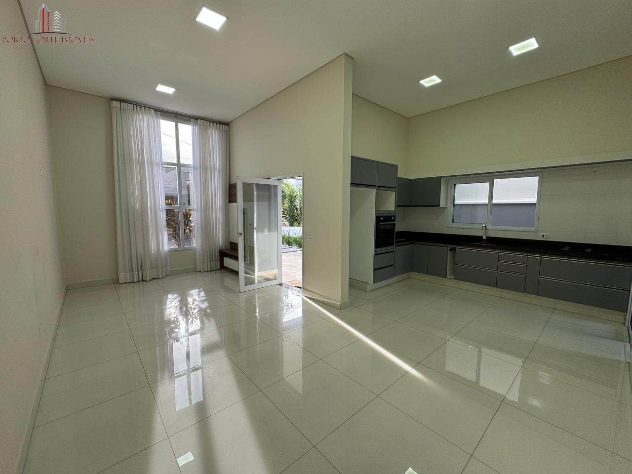 Casa, 3 quartos, 200 m² - Foto 4