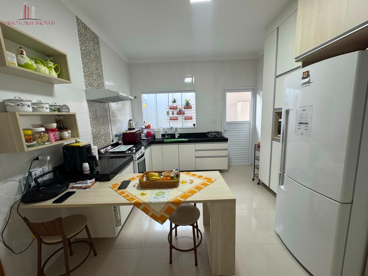 Casa, 3 quartos, 183 m² - Foto 4