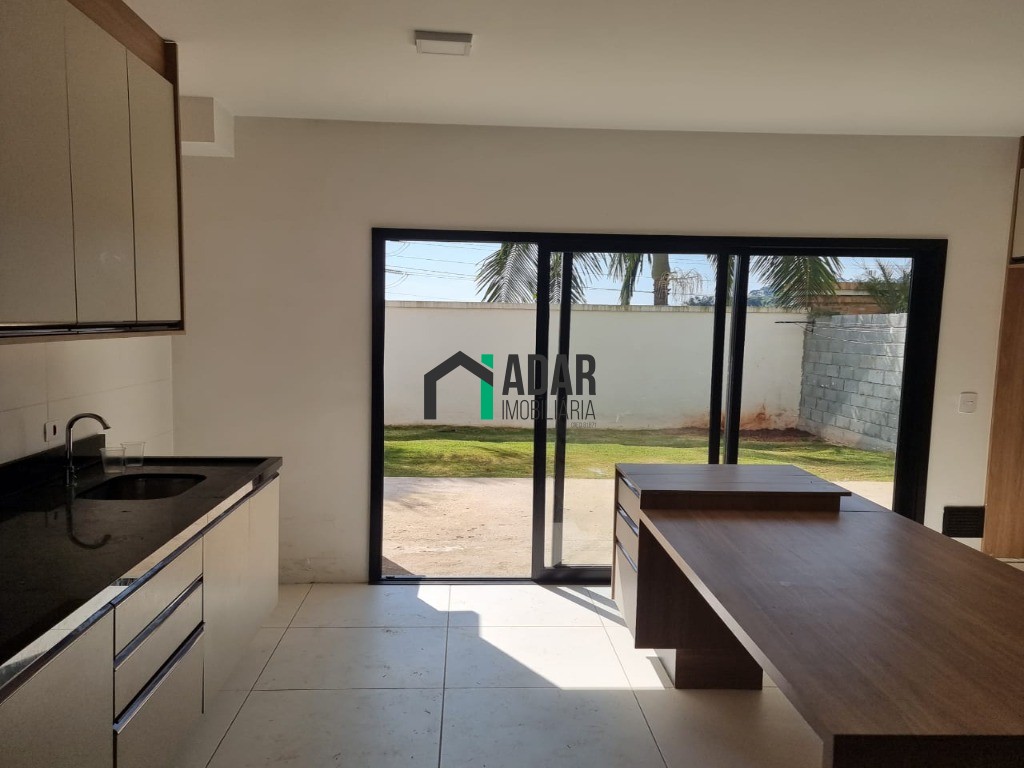 Casa em condomínio residencial em cotia - sp, parque rincão