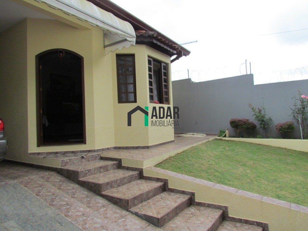 CASA RESIDENCIAL em COTIA - SP, CENTRO (CAUCAIA DO ALTO)