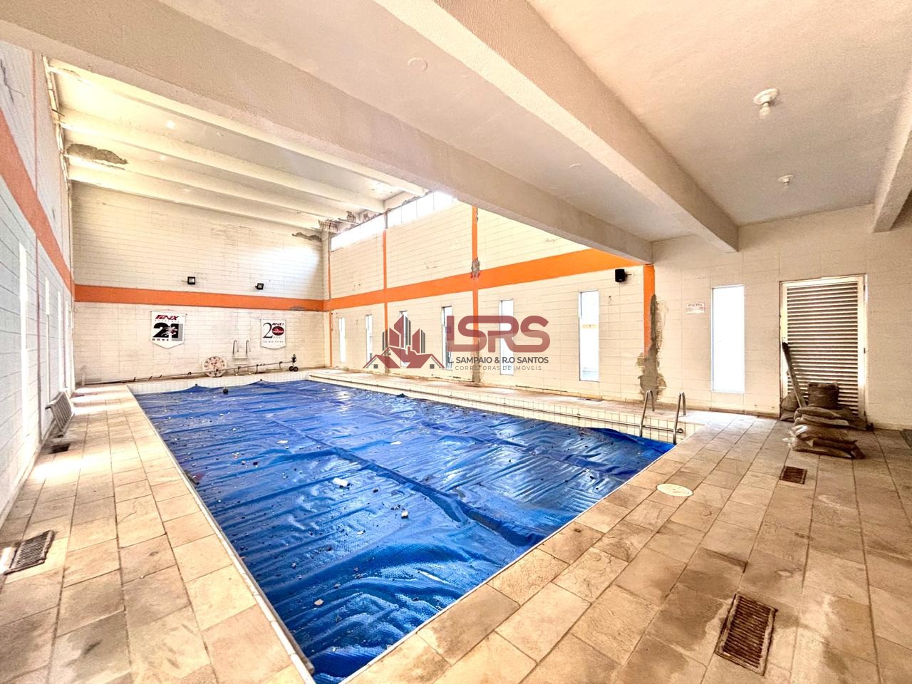 Loja-Salão, 1500 m² - Foto 1