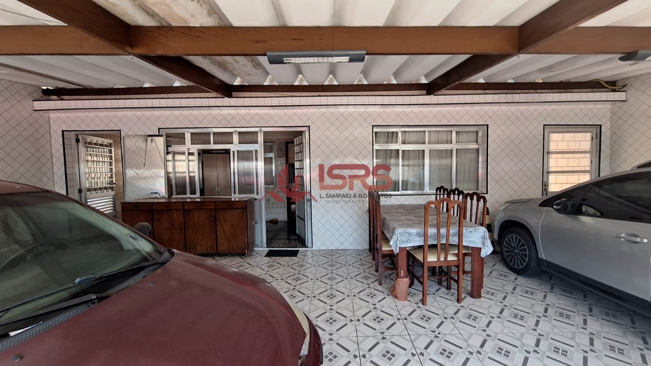 Casa, 3 quartos, 269 m² - Foto 1