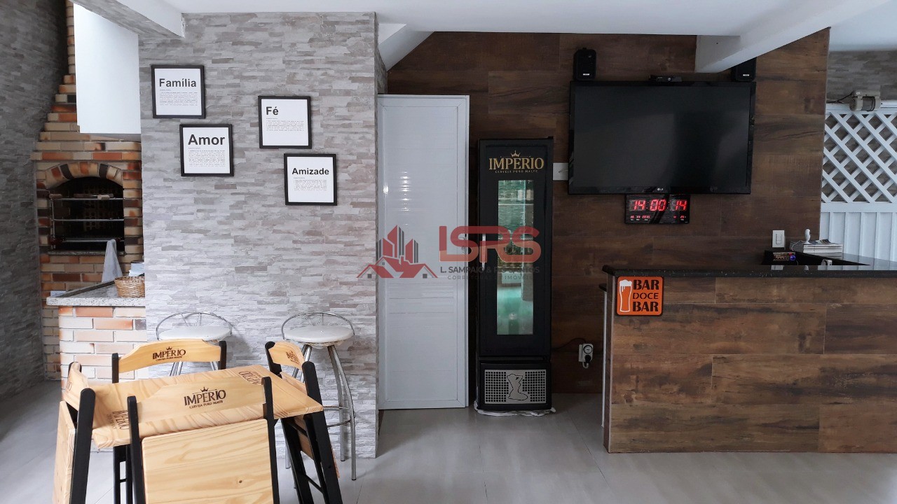 Sobrado, 2 quartos, 220 m² - Foto 1