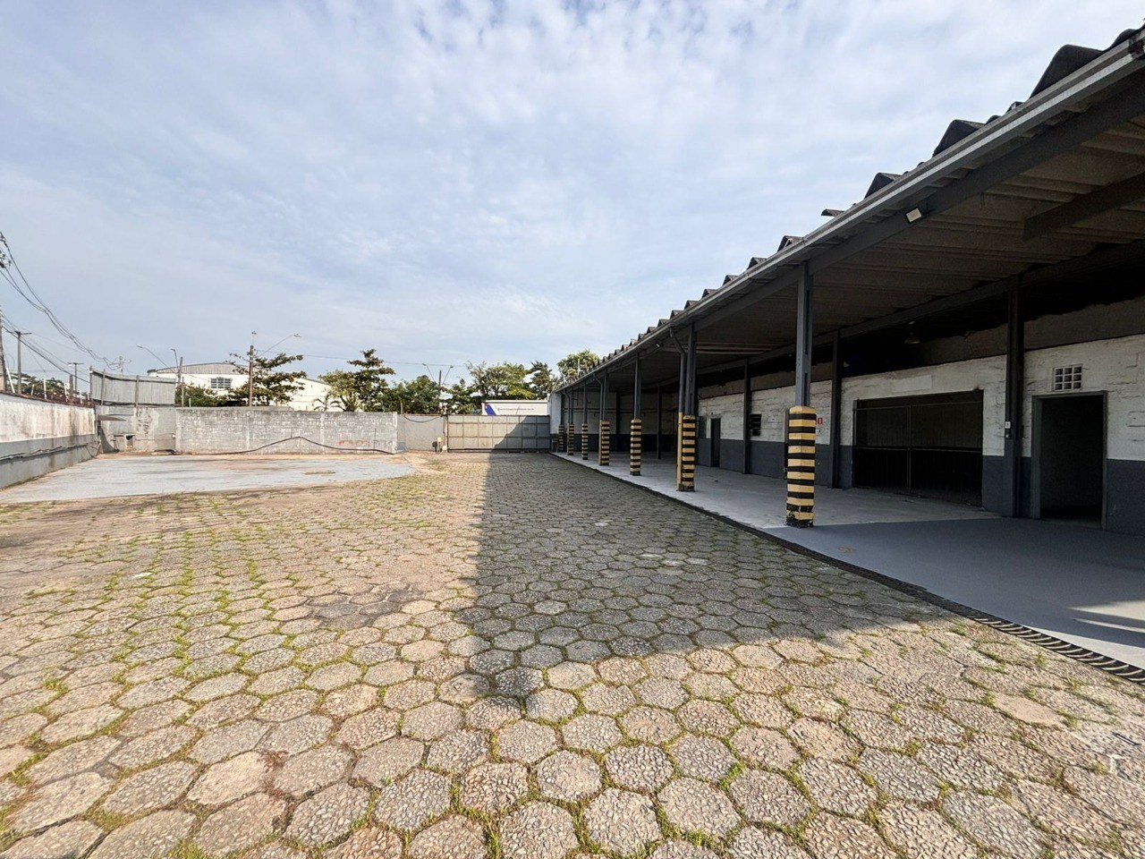Loteamento e Condomínio, 1200 m² - Foto 6