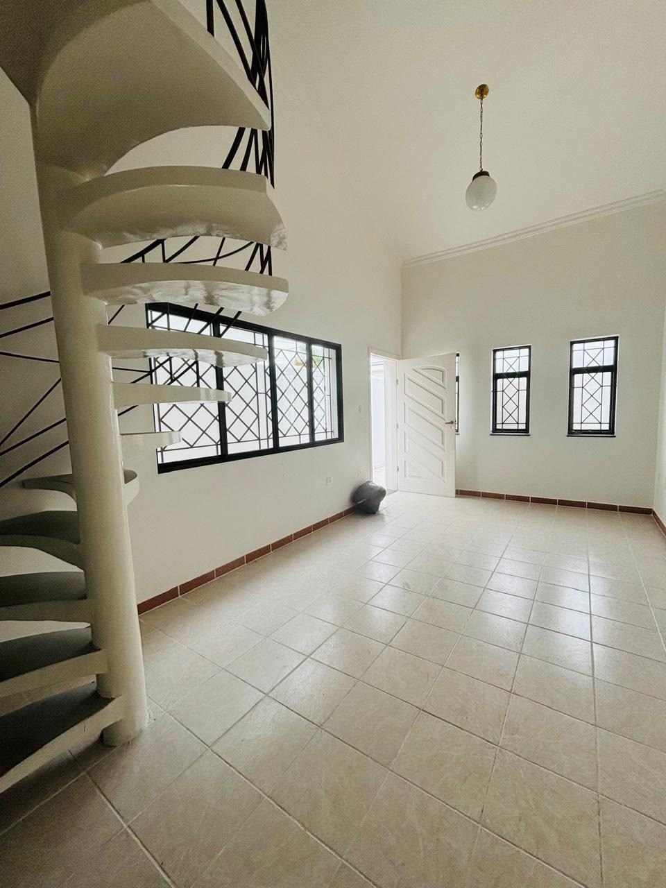 Casa, 3 quartos, 150 m² - Foto 3