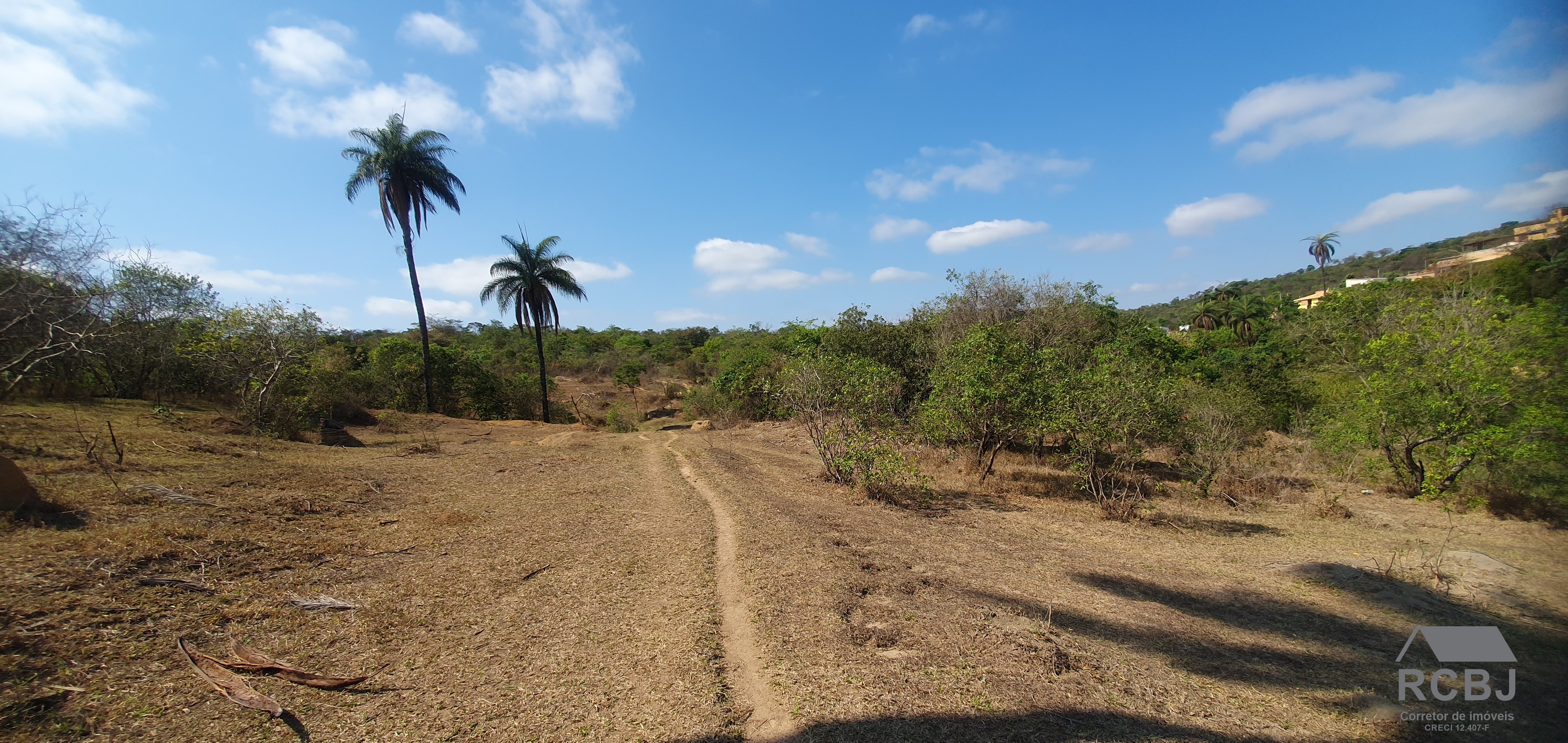 Area comercial em esmeraldas - mg, novo retiro
