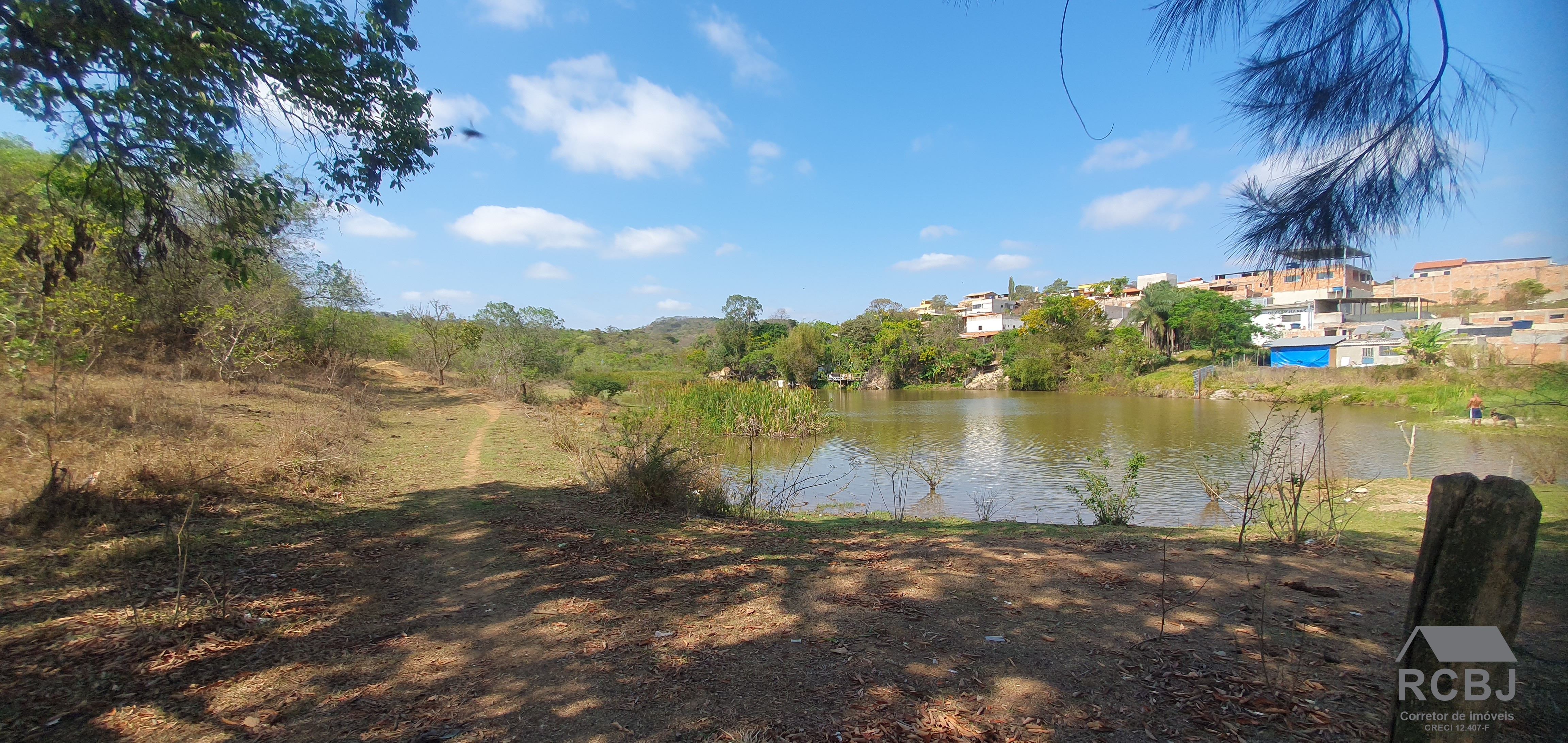Area comercial em esmeraldas - mg, novo retiro