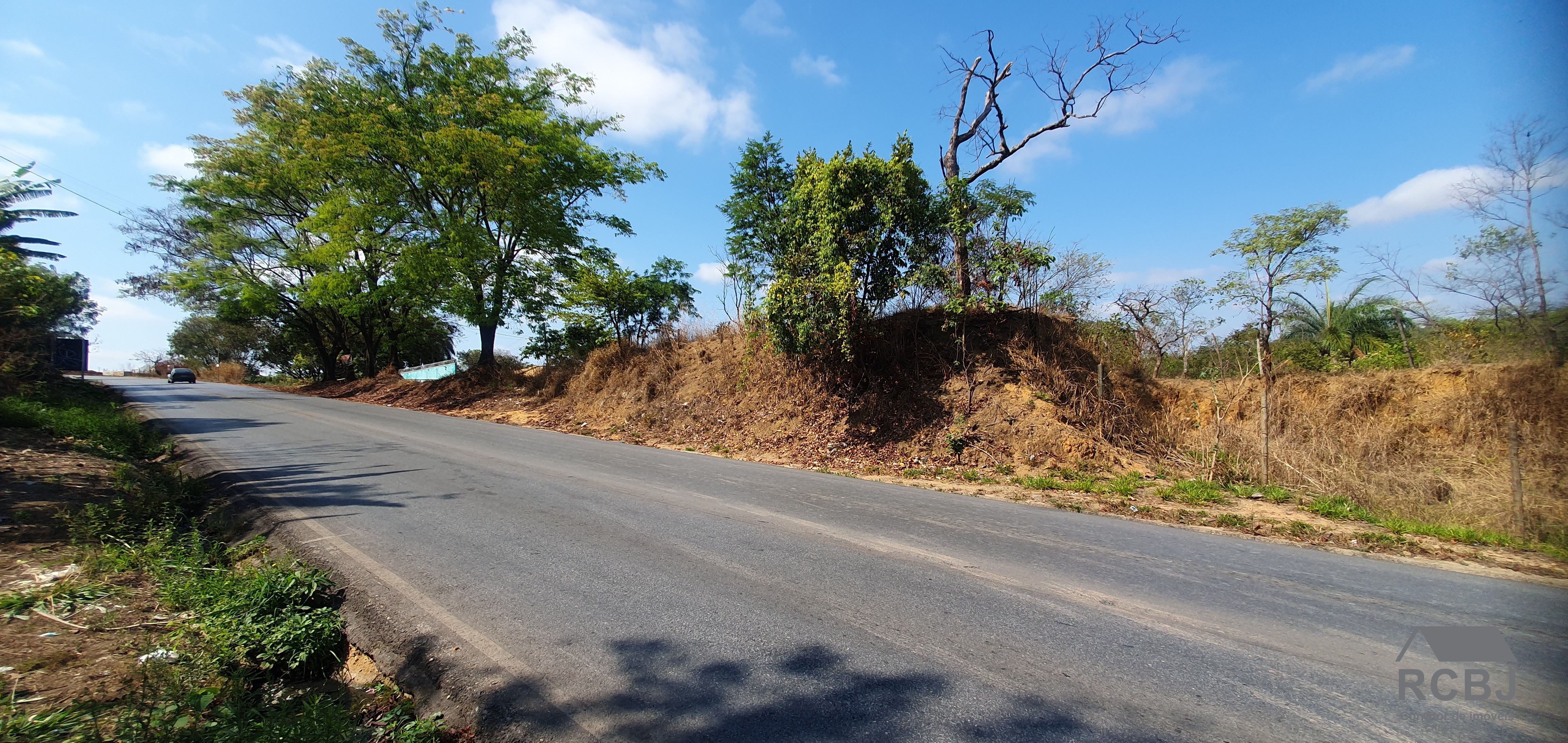 Area comercial em esmeraldas - mg, novo retiro