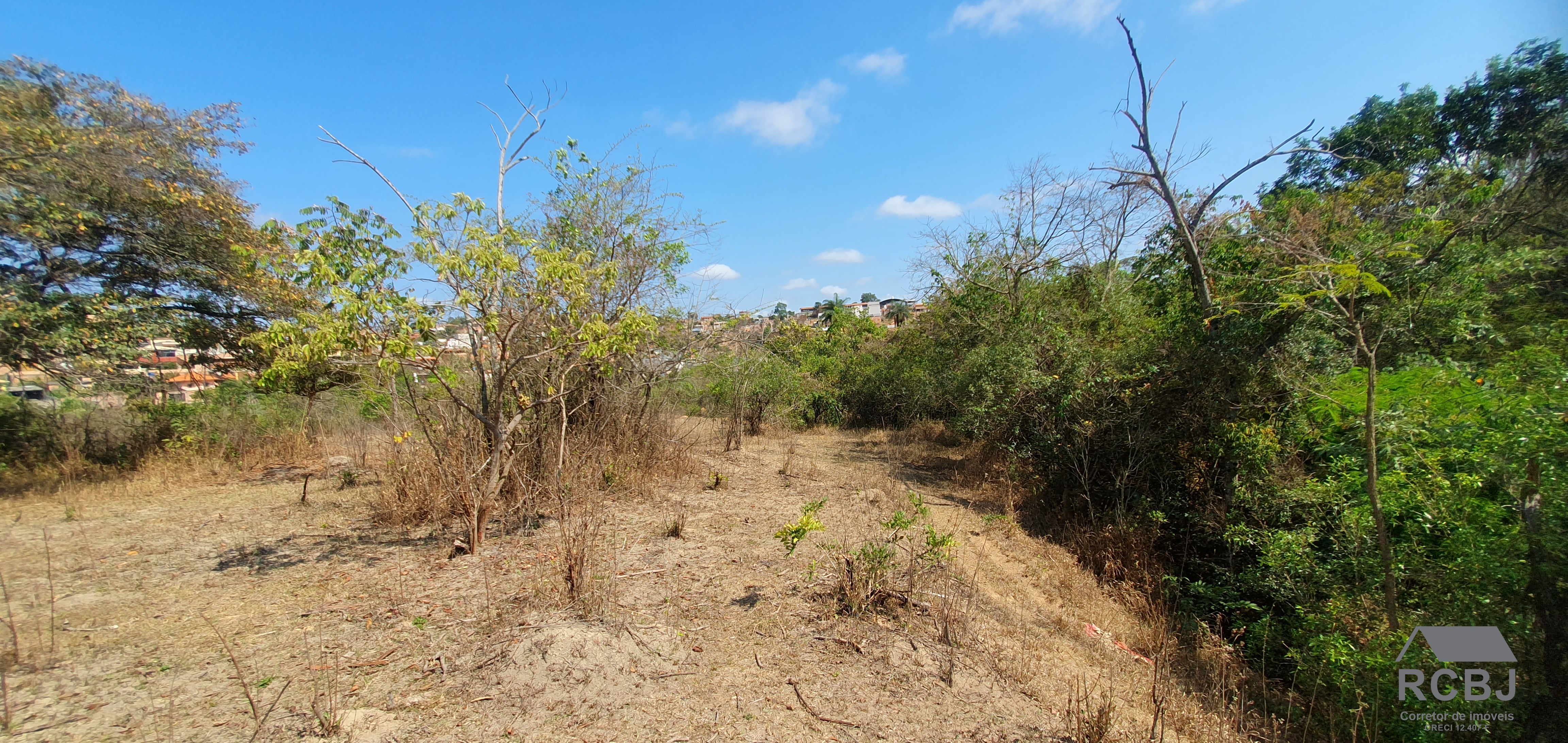 Area comercial em esmeraldas - mg, novo retiro