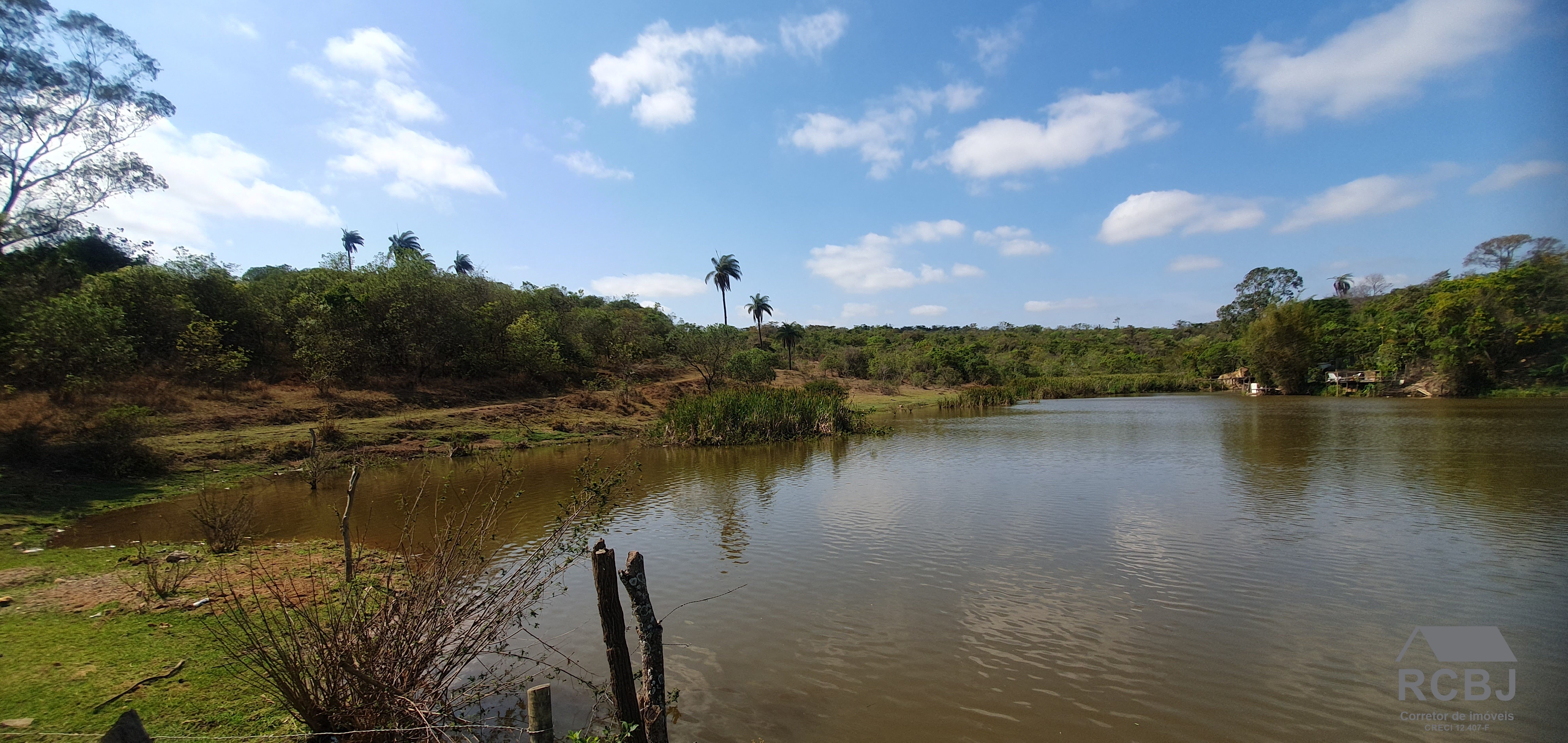 Area comercial em esmeraldas - mg, novo retiro