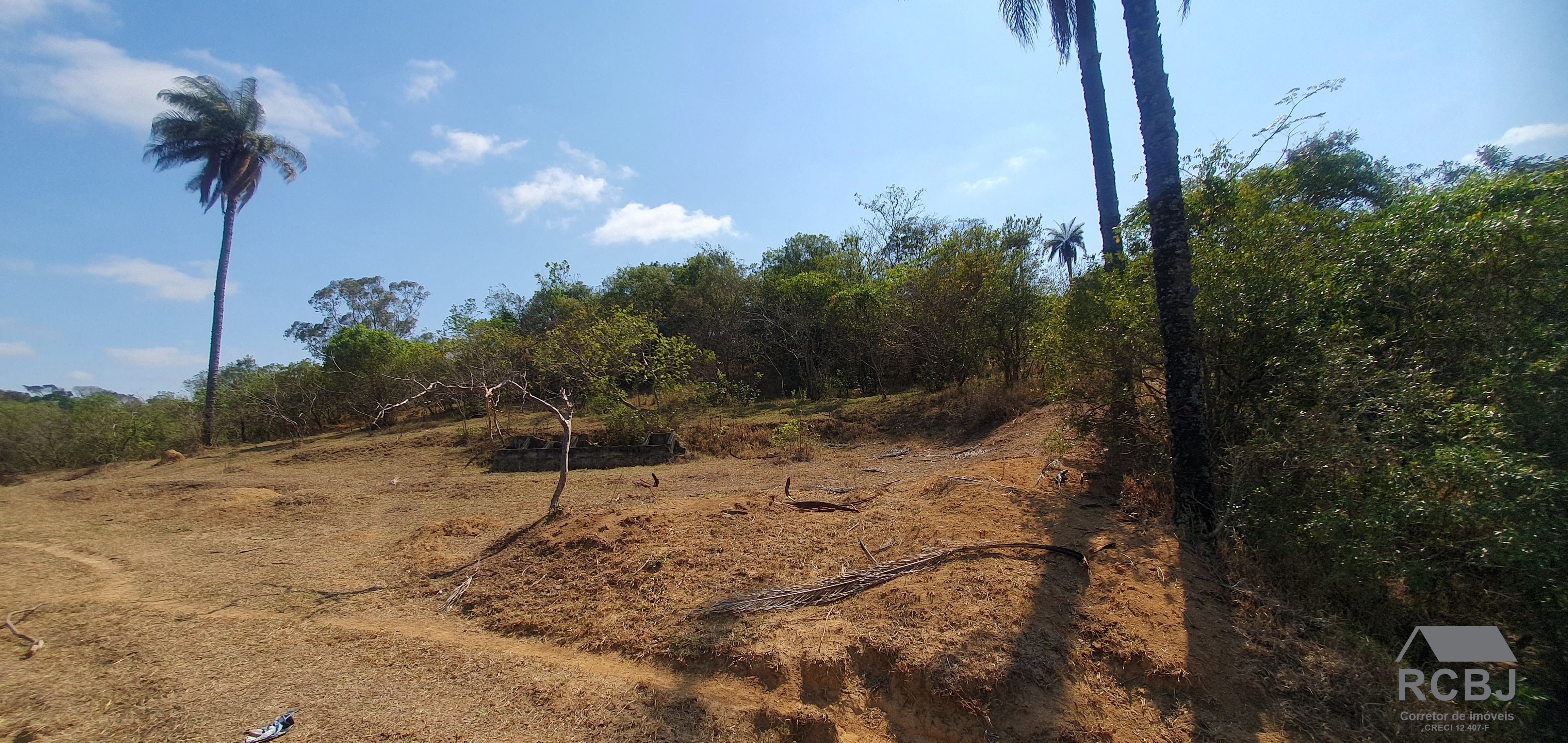 Area comercial em esmeraldas - mg, novo retiro