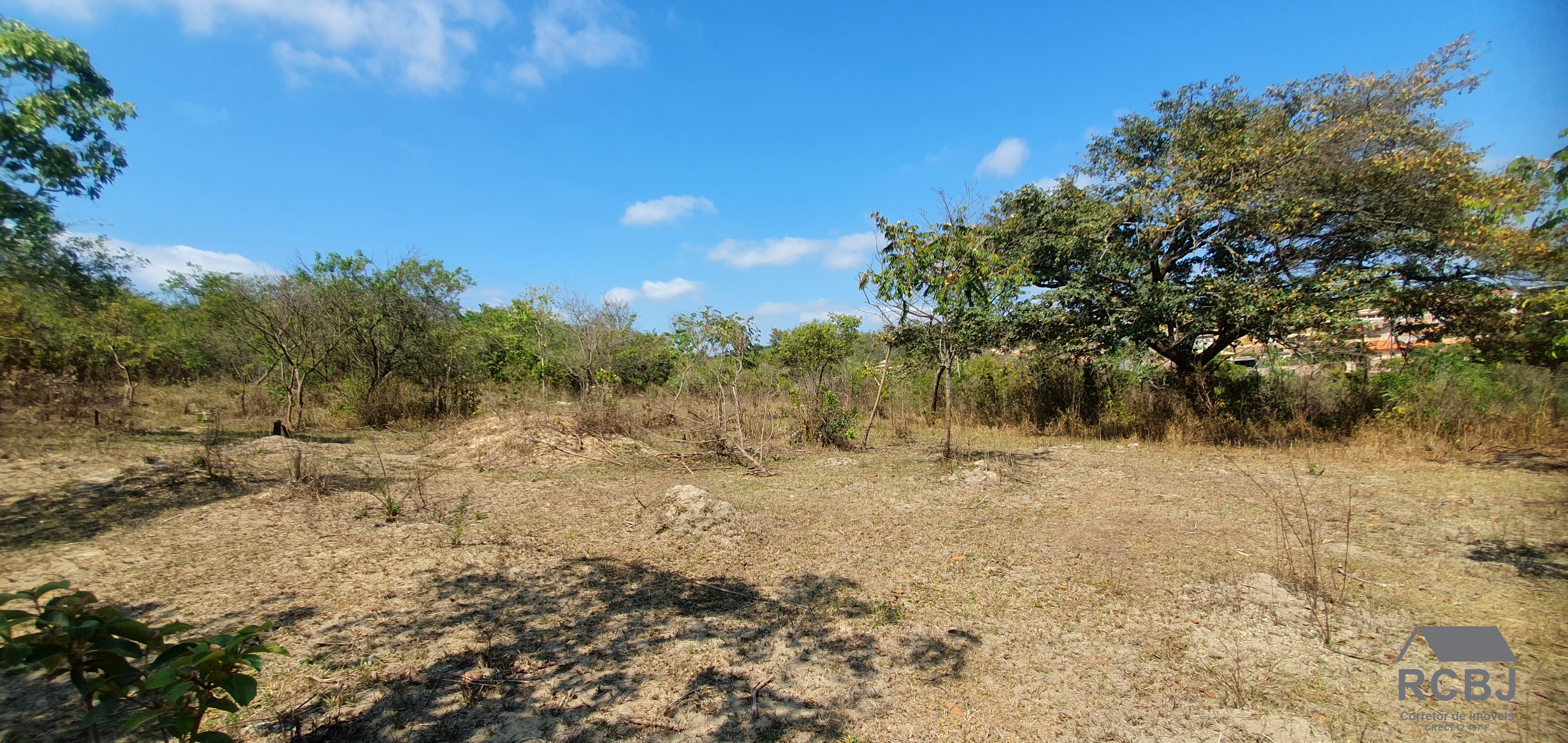Area comercial em esmeraldas - mg, novo retiro