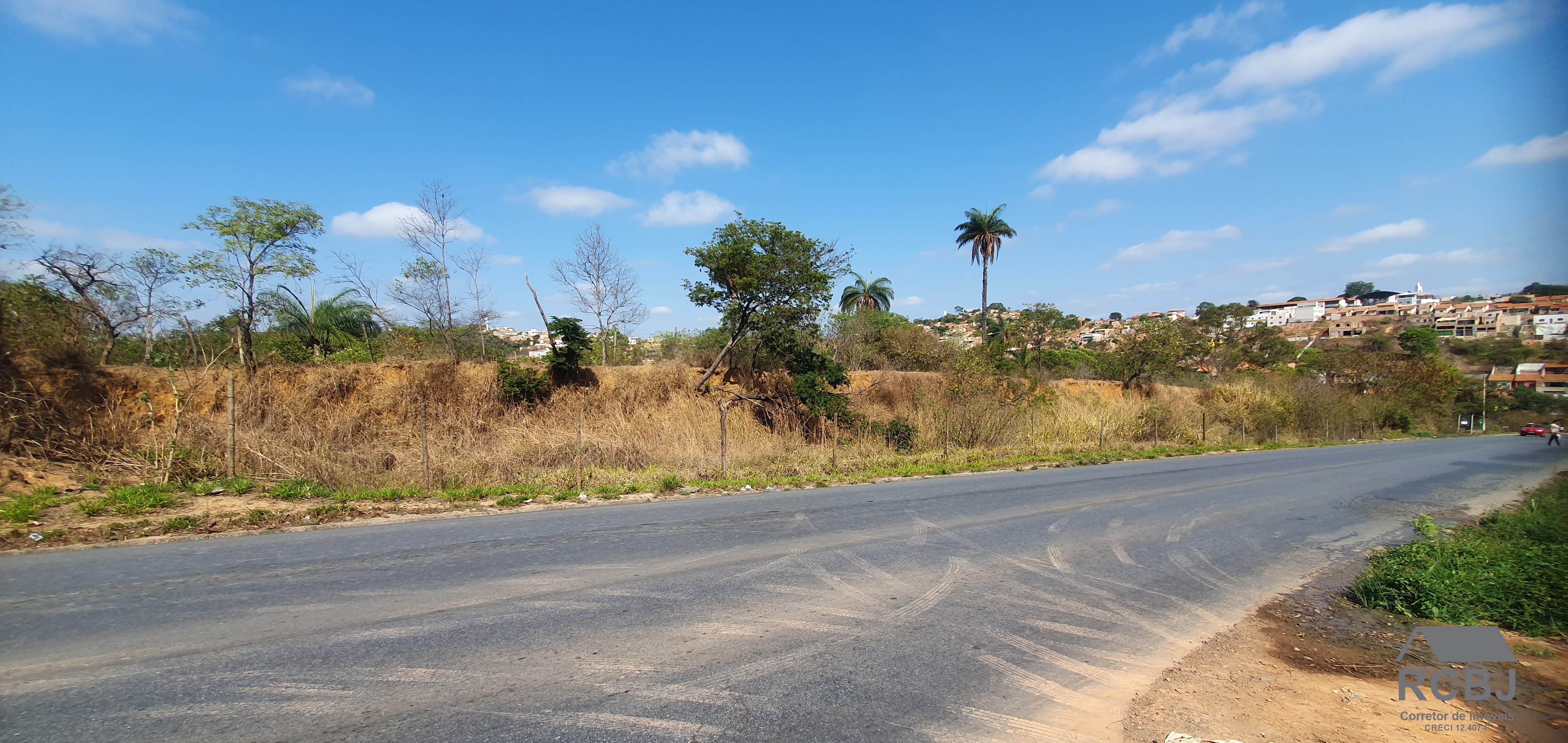 Area comercial em esmeraldas - mg, novo retiro