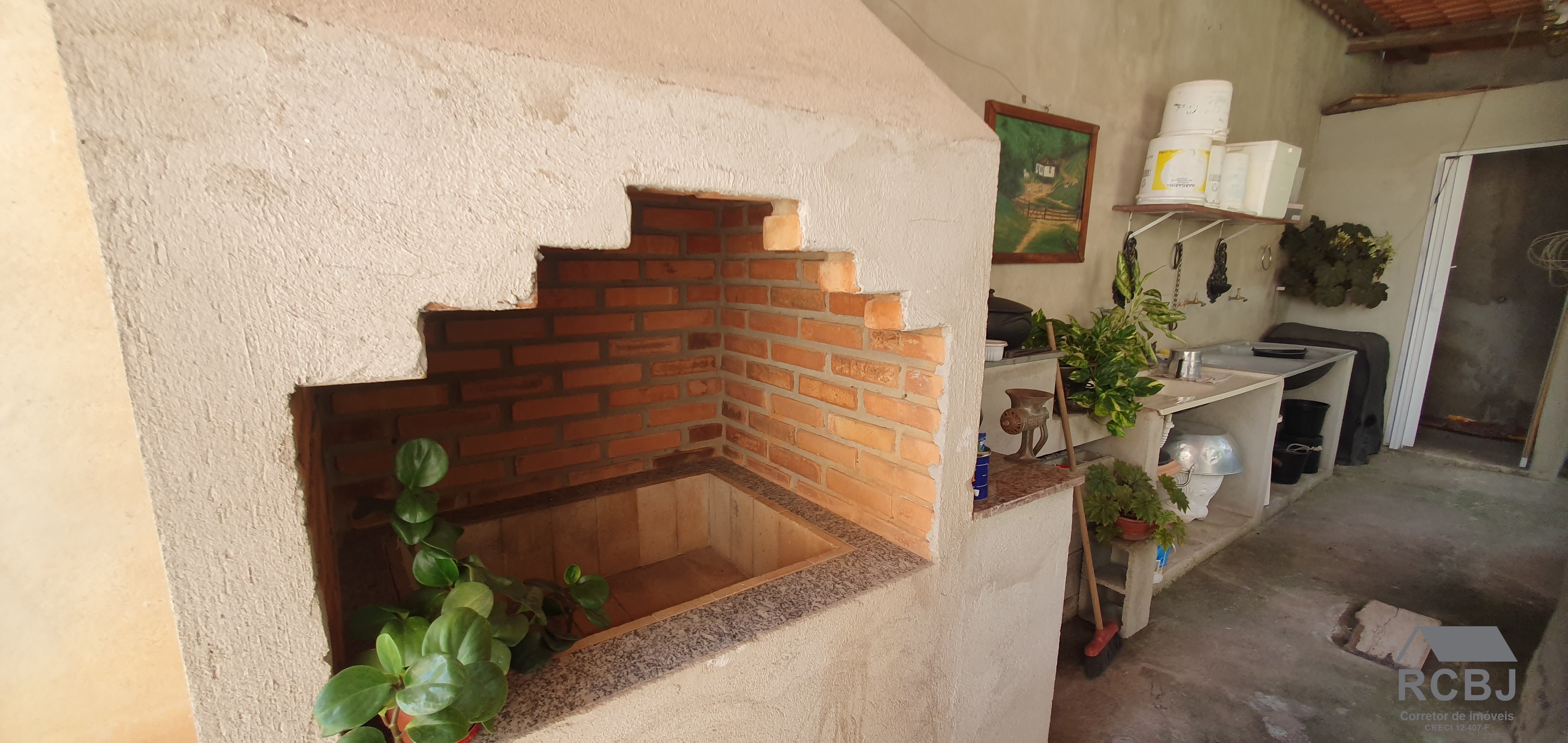 Casa comercial em esmeraldas - mg, novo retiro