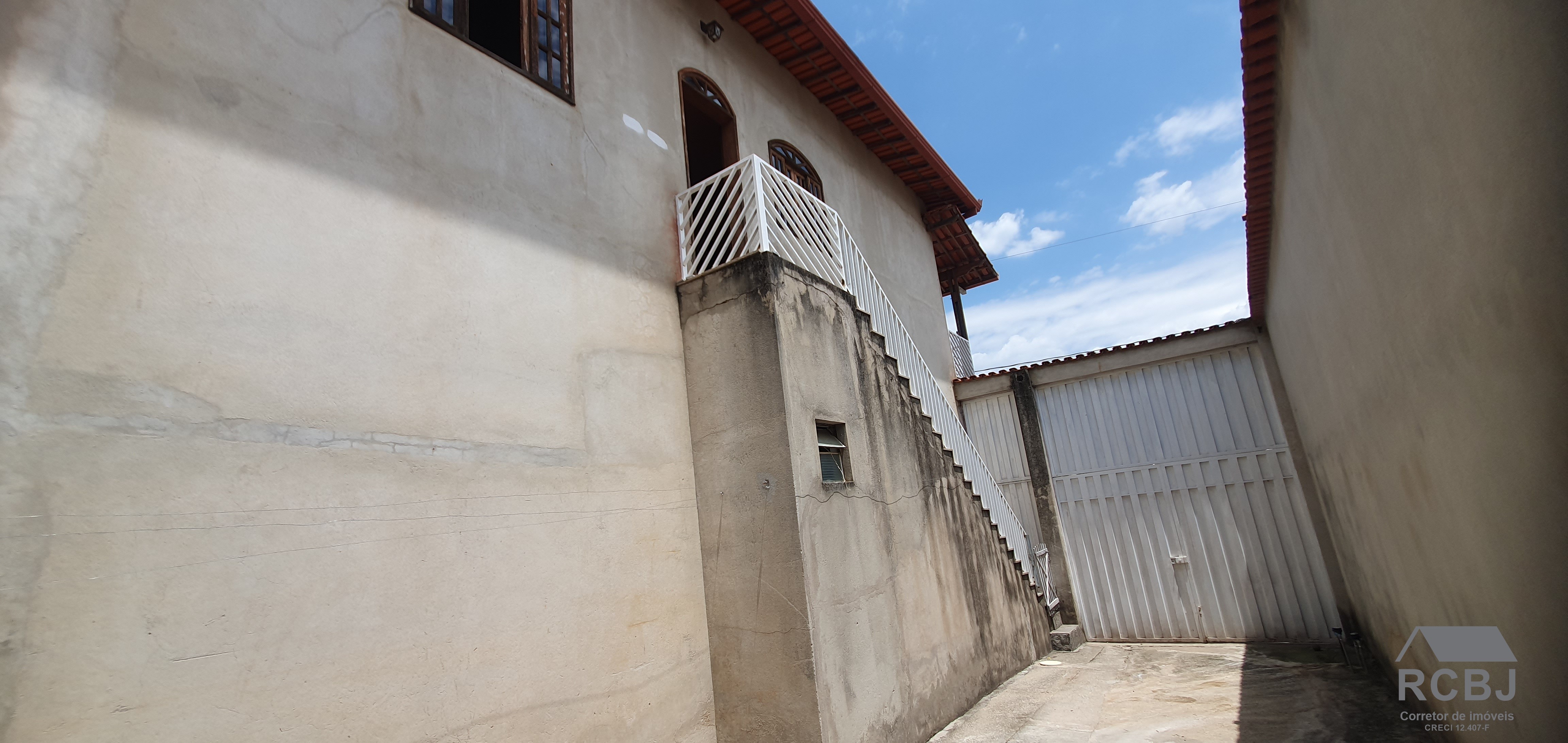 Casa comercial em esmeraldas - mg, novo retiro