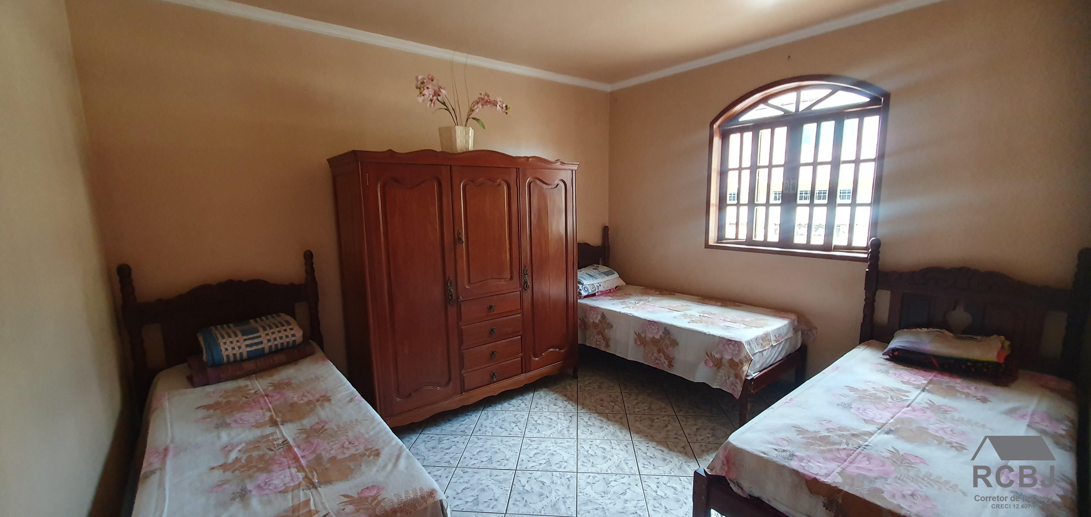 Casa comercial em esmeraldas - mg, novo retiro