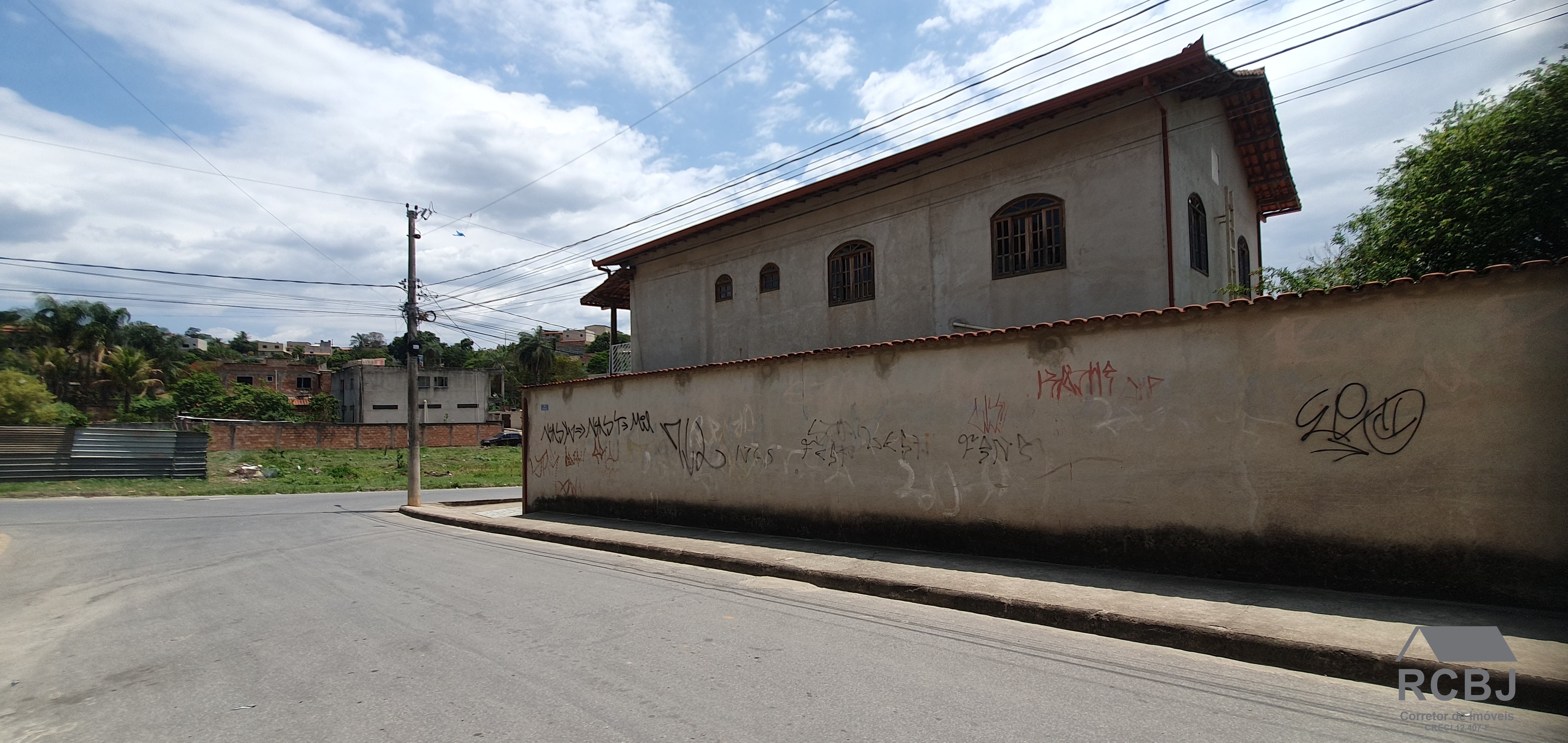Casa comercial em esmeraldas - mg, novo retiro