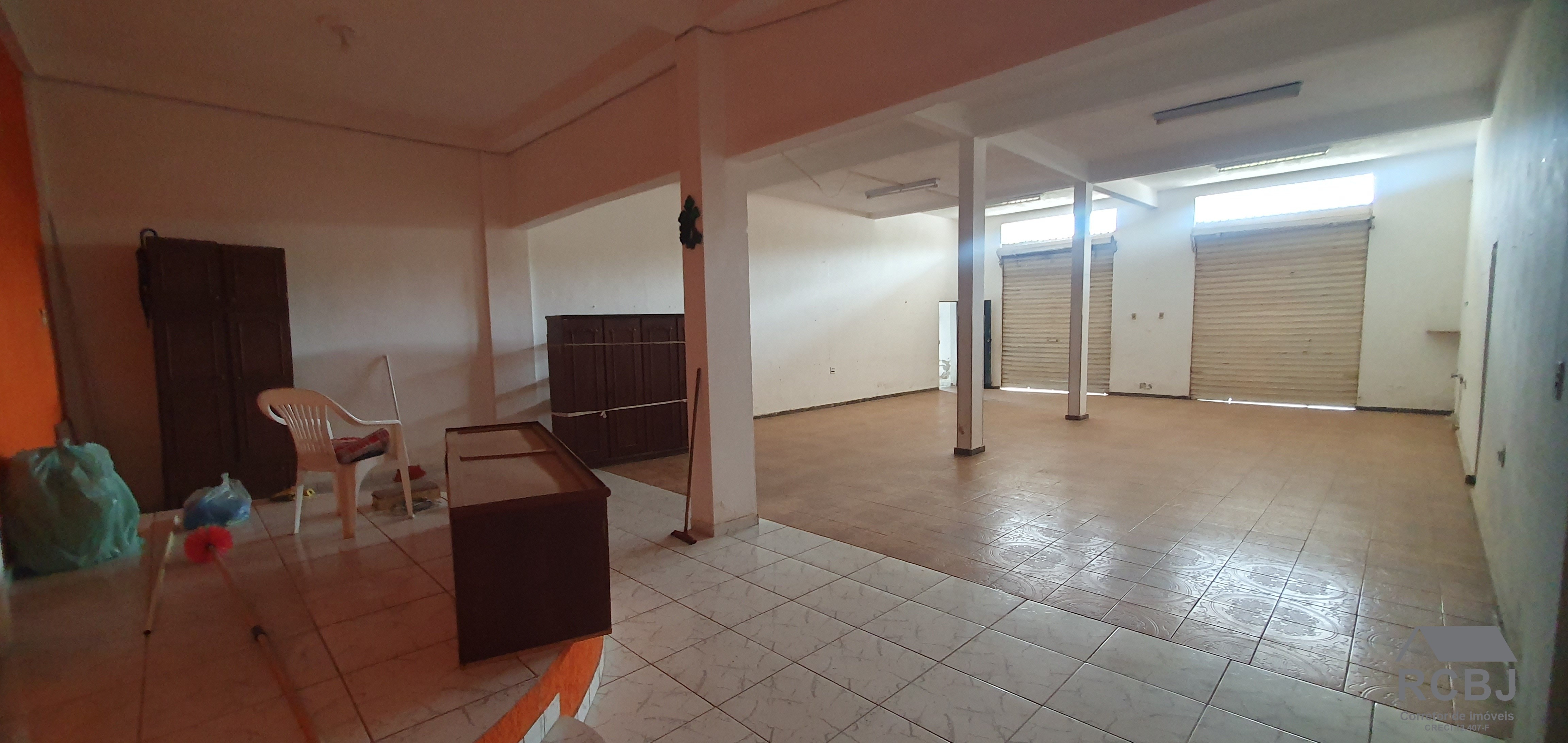 Casa comercial em esmeraldas - mg, novo retiro