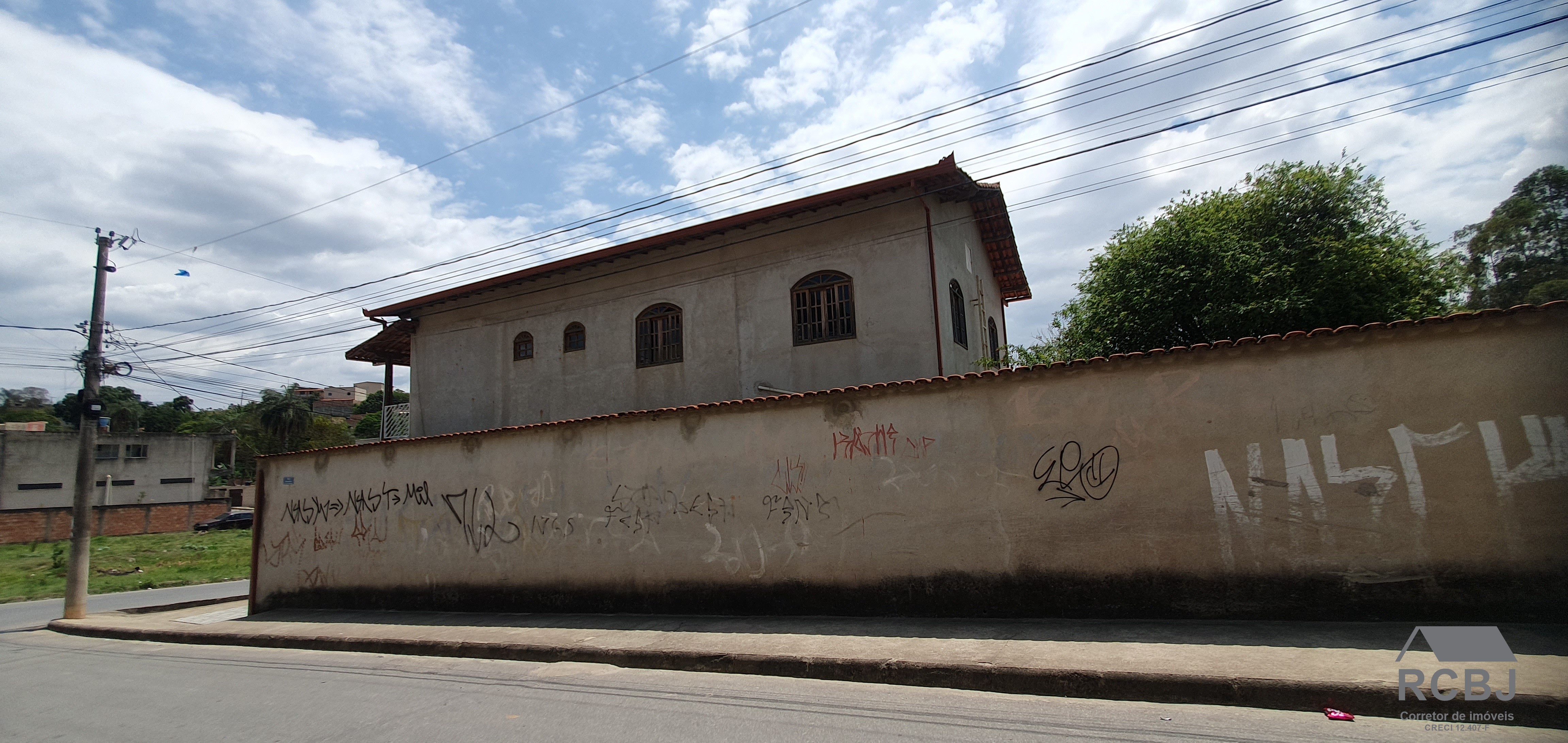 Casa comercial em esmeraldas - mg, novo retiro