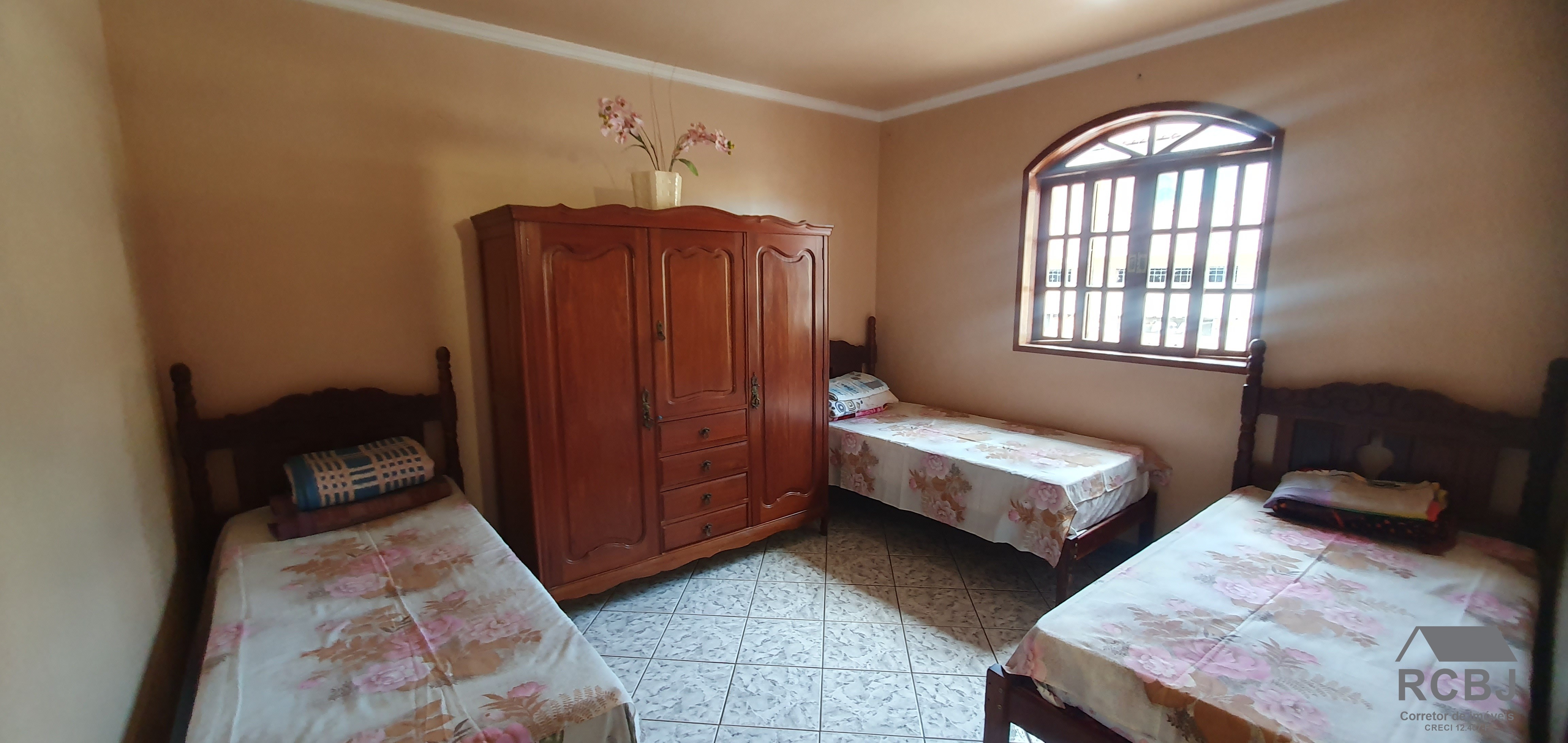Casa comercial em esmeraldas - mg, novo retiro