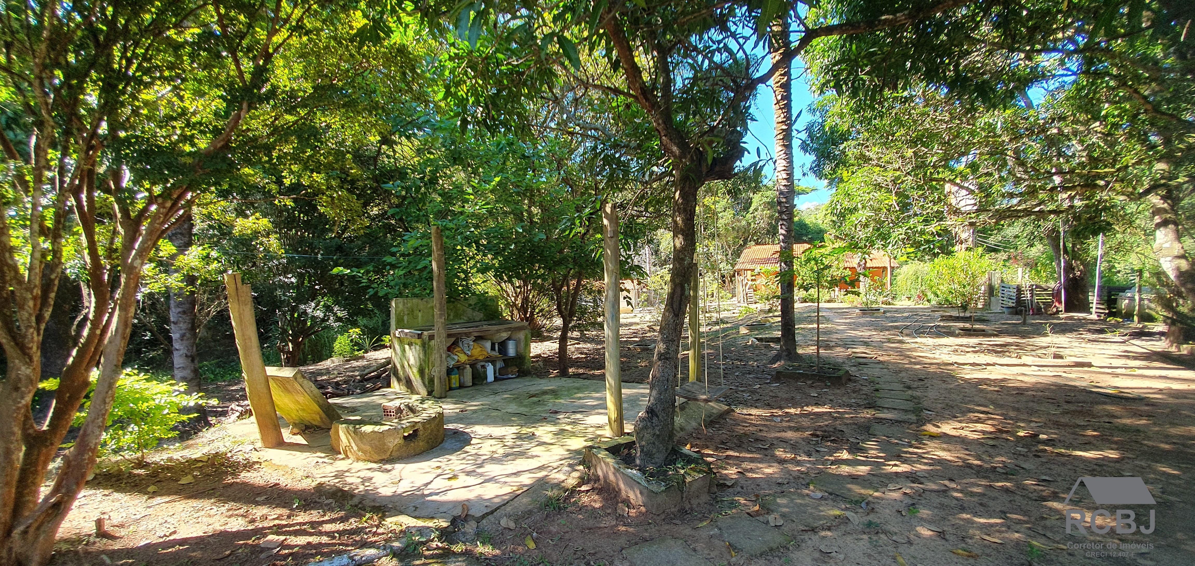 Sitio rural em esmeraldas - mg, parque do girassol