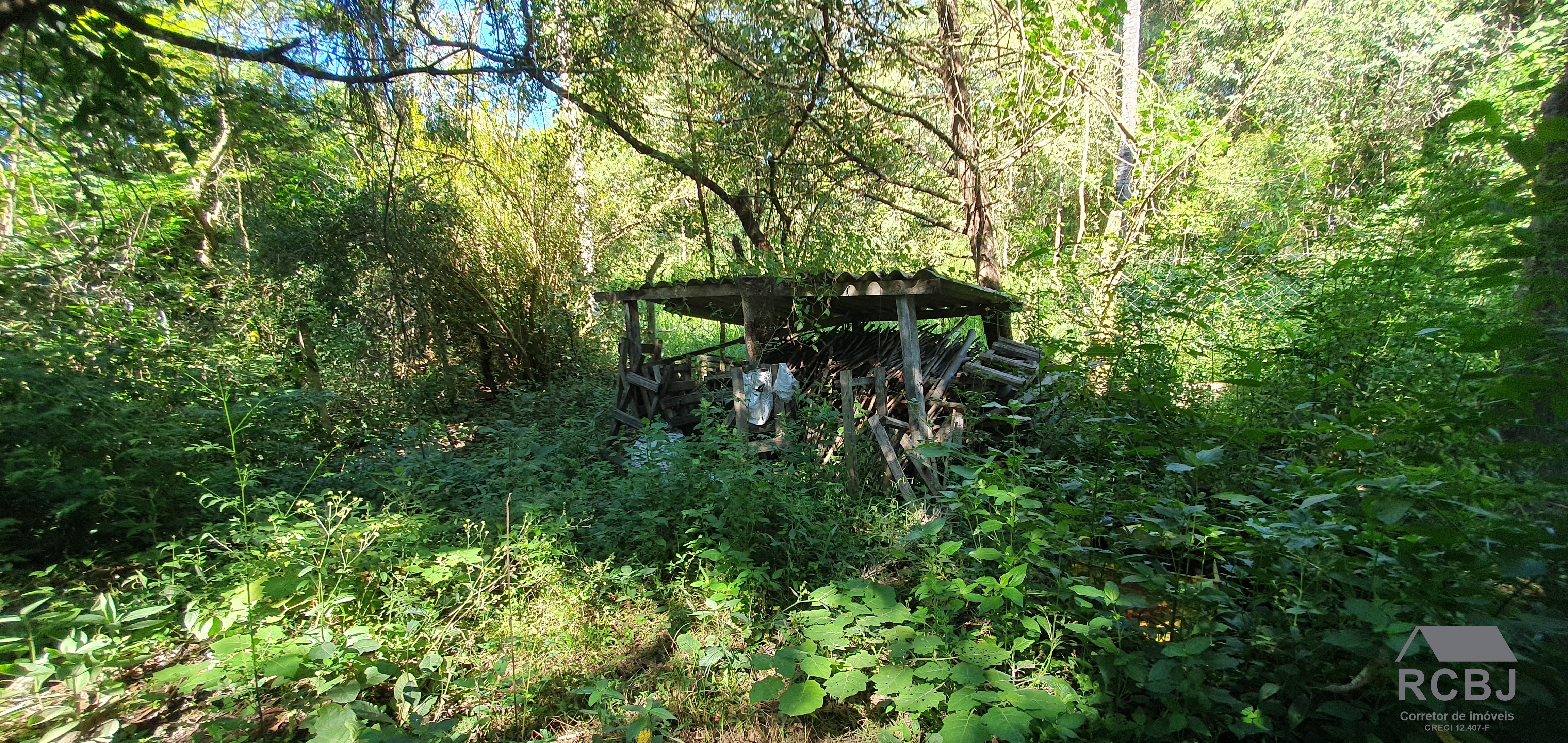 Sitio rural em esmeraldas - mg, parque do girassol