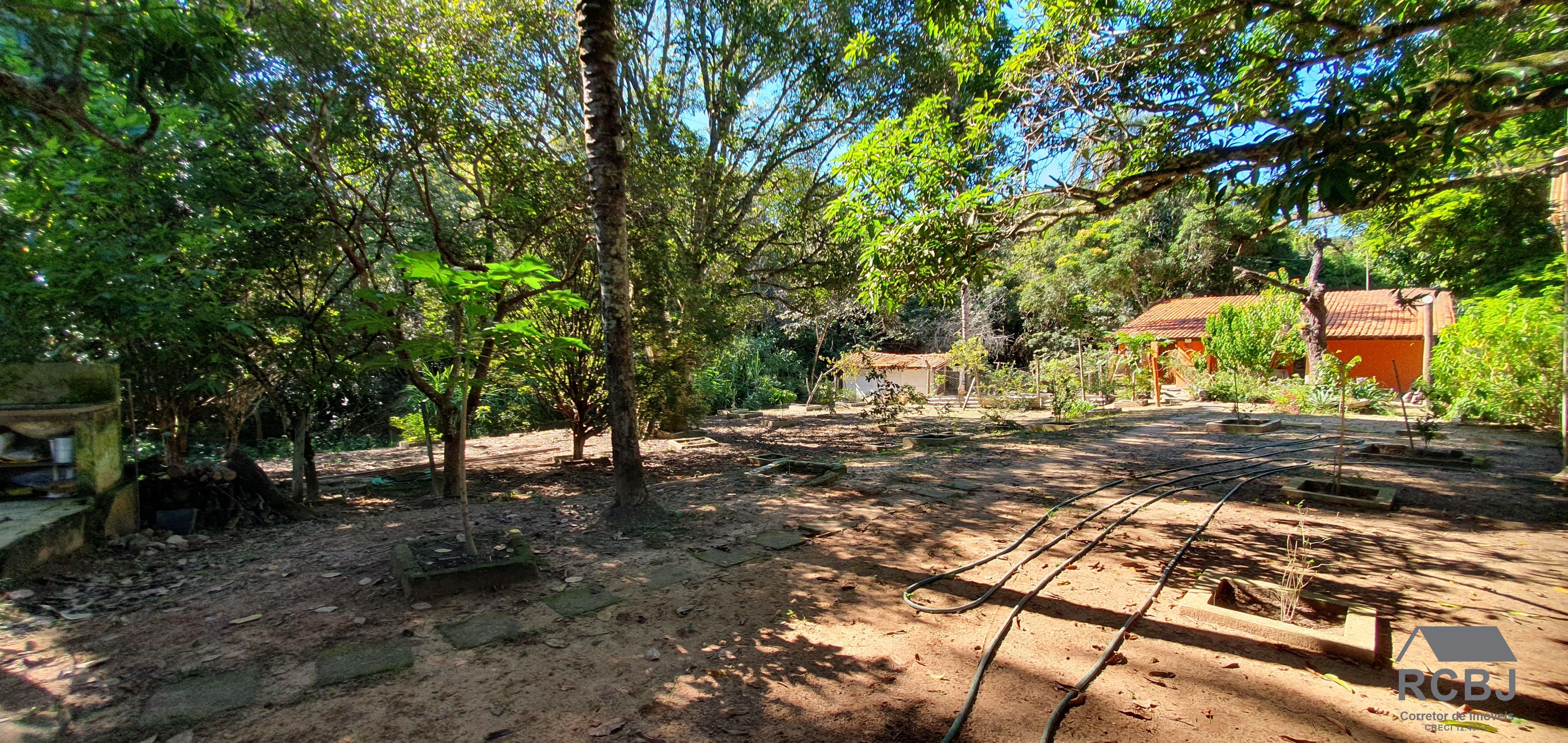 Sitio rural em esmeraldas - mg, parque do girassol