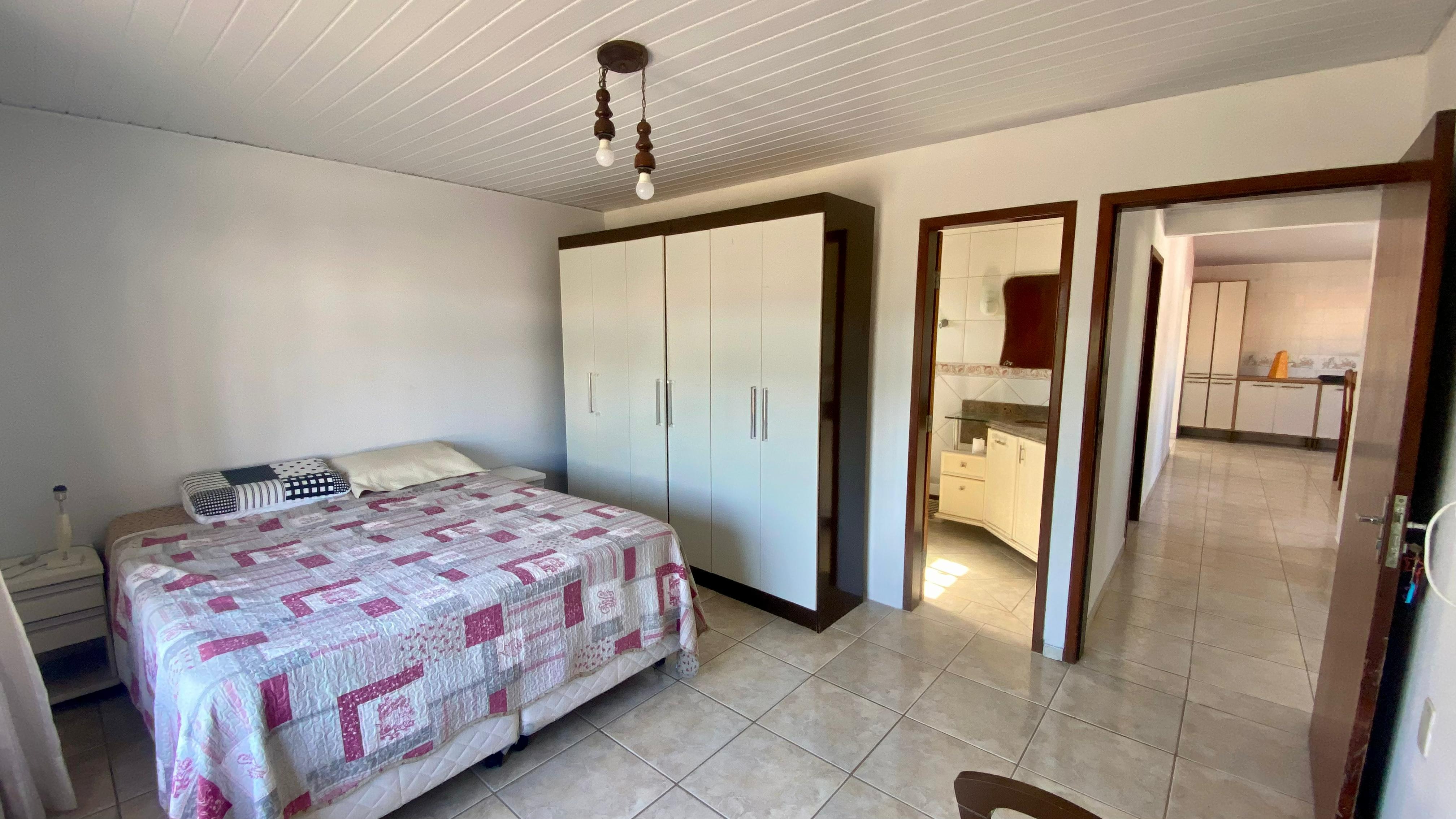 Casa para alugar  no Centro - Garopaba, SC. Imóveis