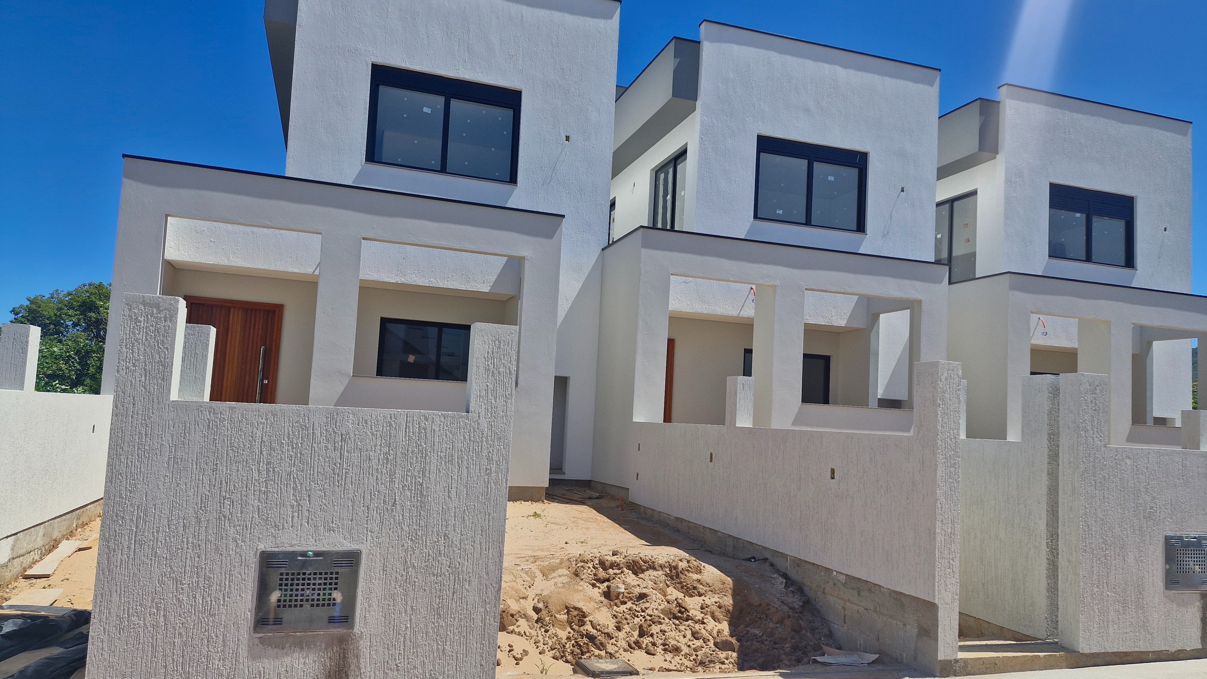 Casa com 3 Dormitórios à venda, 127 m² por R$ 940.000,00 Casa com 3 Dormitórios à venda, 127 m² por R$ 940.000,00