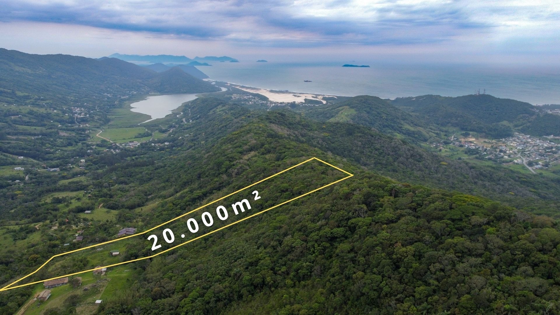 Terreno/Lote à venda  no Macacú - Garopaba, SC. Imóveis