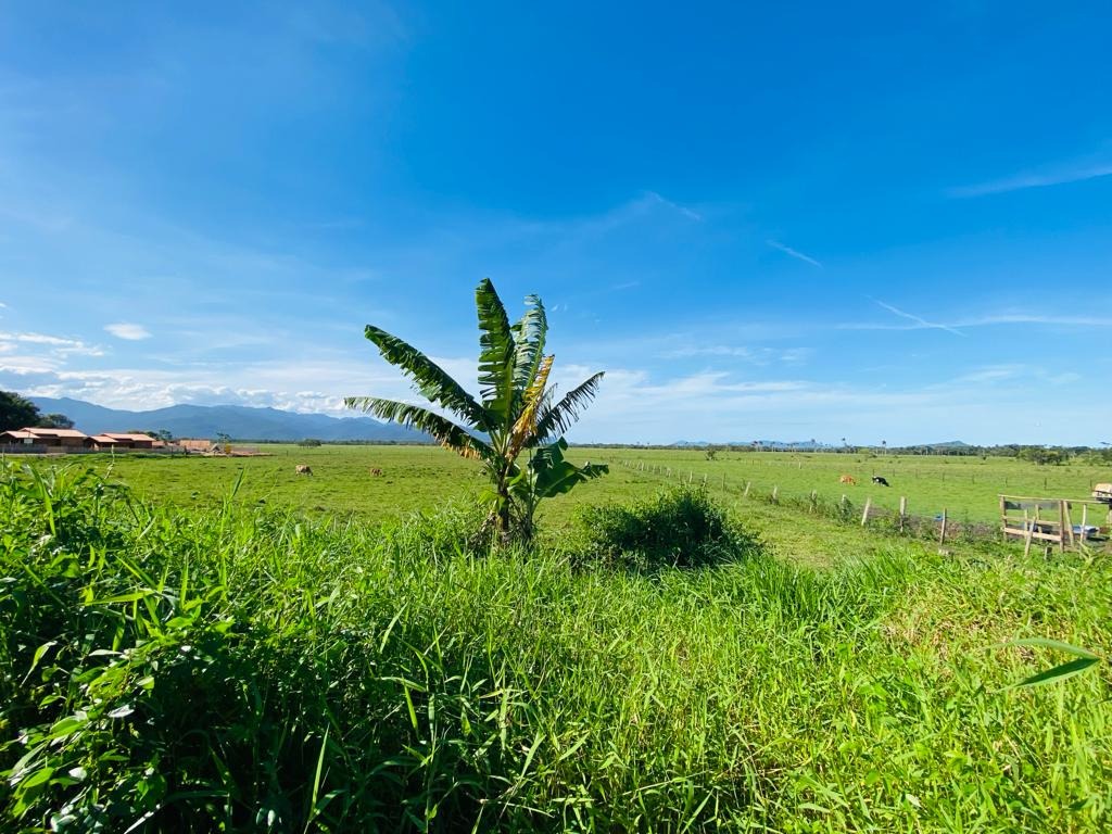 Casa com 2 Dormitórios à venda, 70 m² por R$ 450.000,00 Casa com 2 Dormitórios à venda, 70 m² por R$ 450.000,00