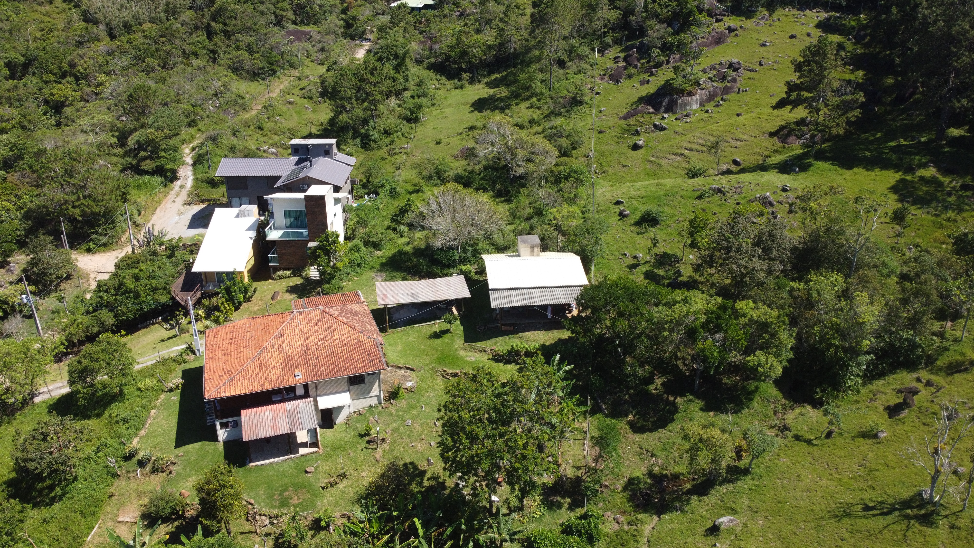 Casa com 2 Dormitórios à venda, 70 m² por R$ 700.000,00 Casa com 2 Dormitórios à venda, 70 m² por R$ 700.000,00