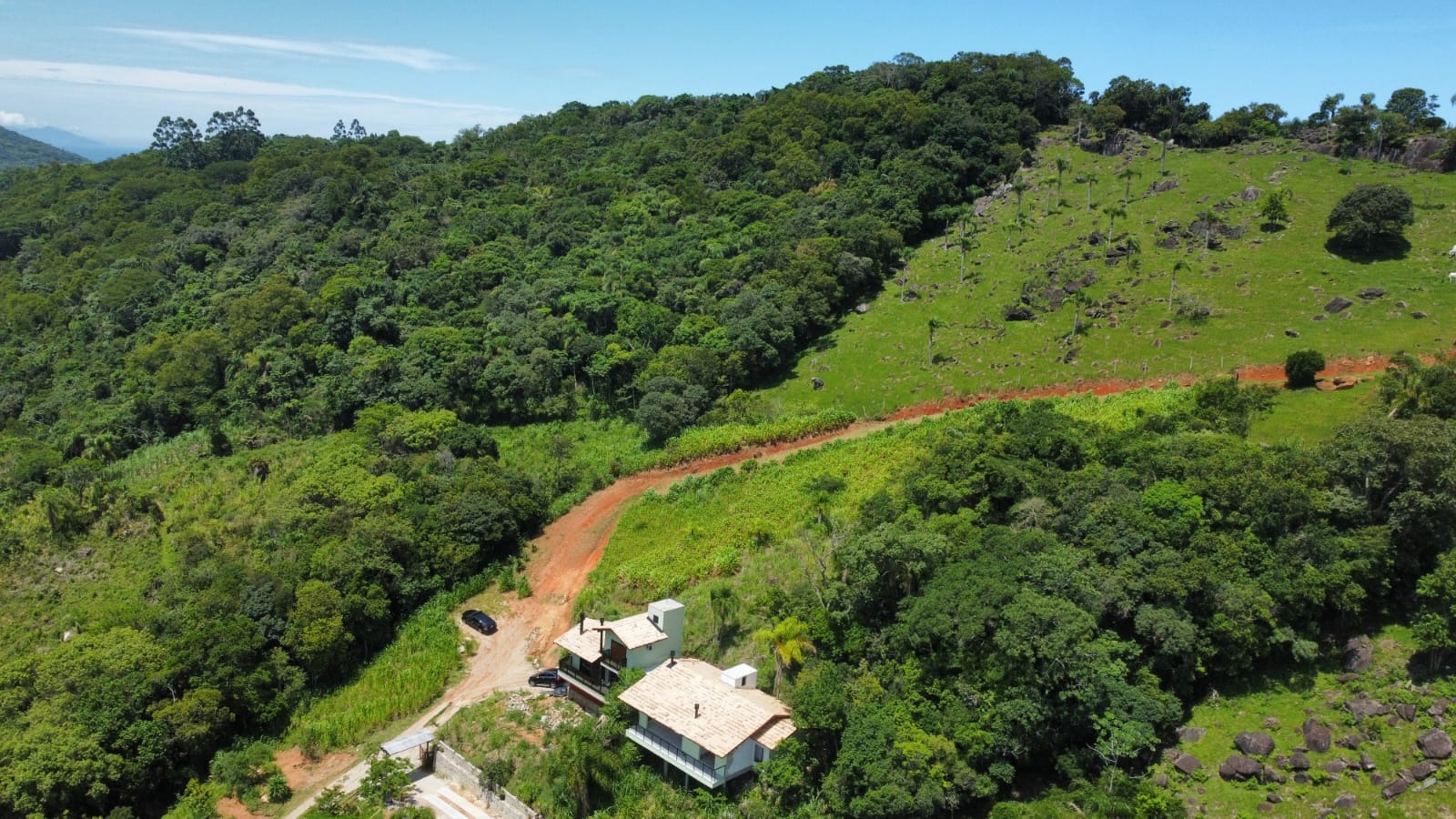 Terreno com Vista para Lagoa no Macacu ? Garopaba