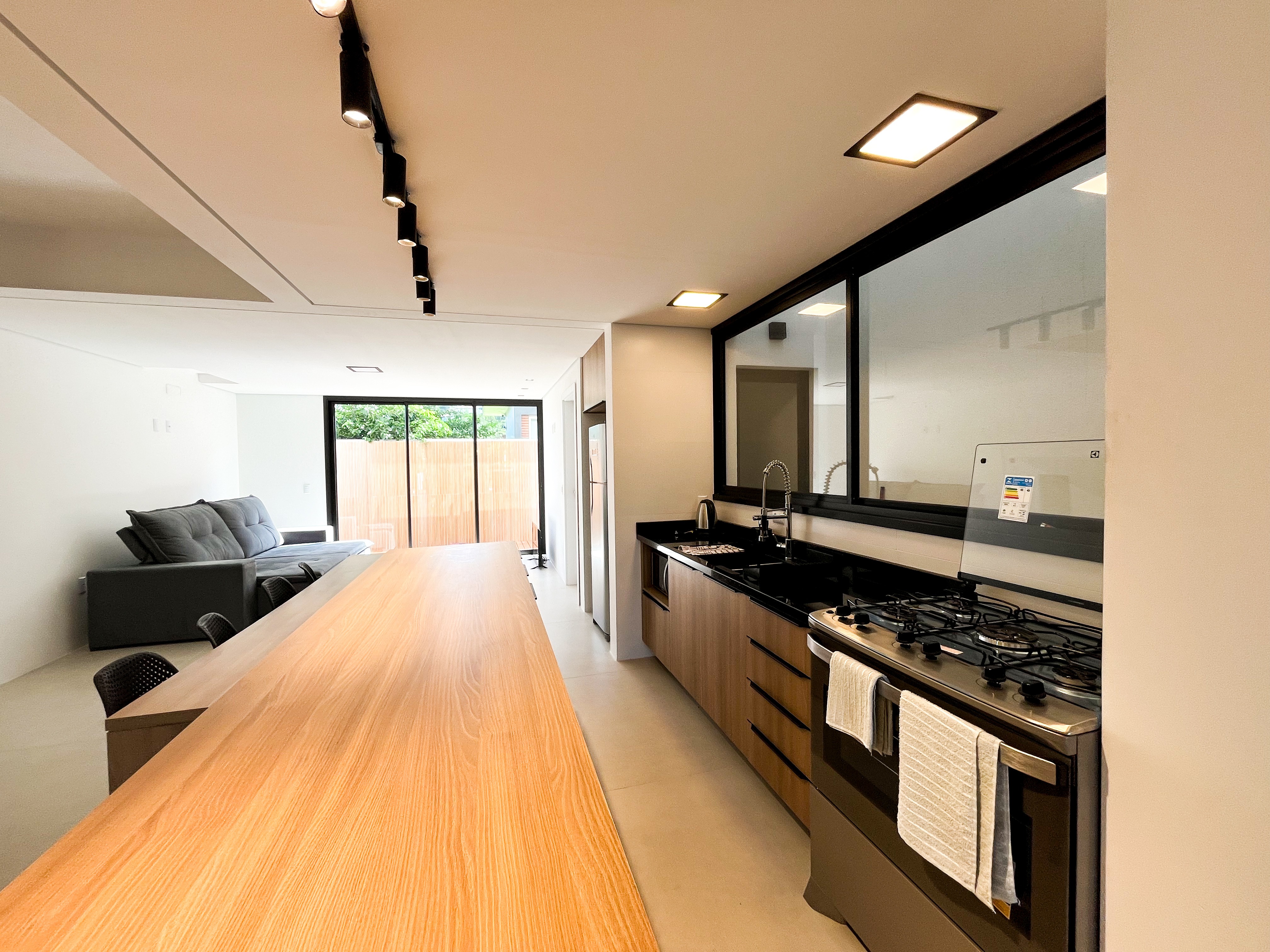 Casa com 4 Dormitórios à venda, 172 m² por R$ 2.499.990,00 Casa com 4 Dormitórios à venda, 172 m² por R$ 2.499.990,00