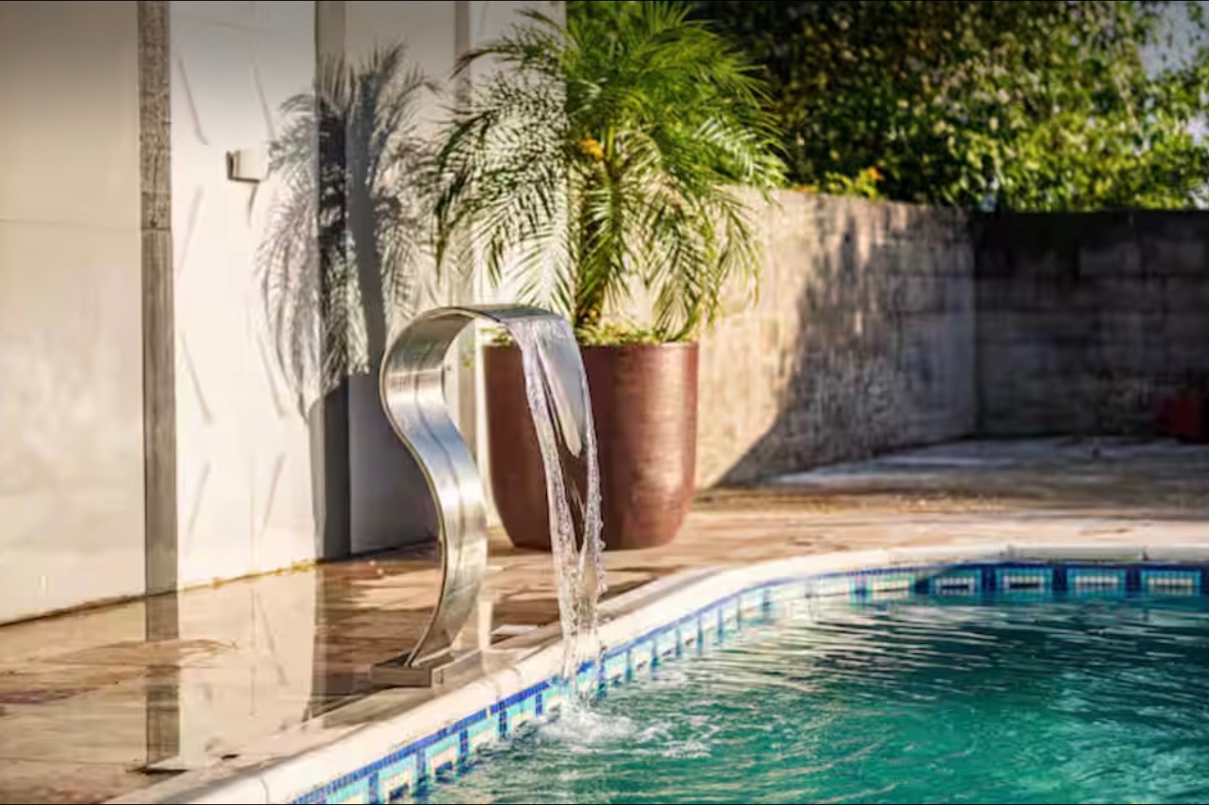 Casa com 4 Dormitórios à venda, 150 m² por R$ 650.000,00 Casa com 4 Dormitórios à venda, 150 m² por R$ 650.000,00