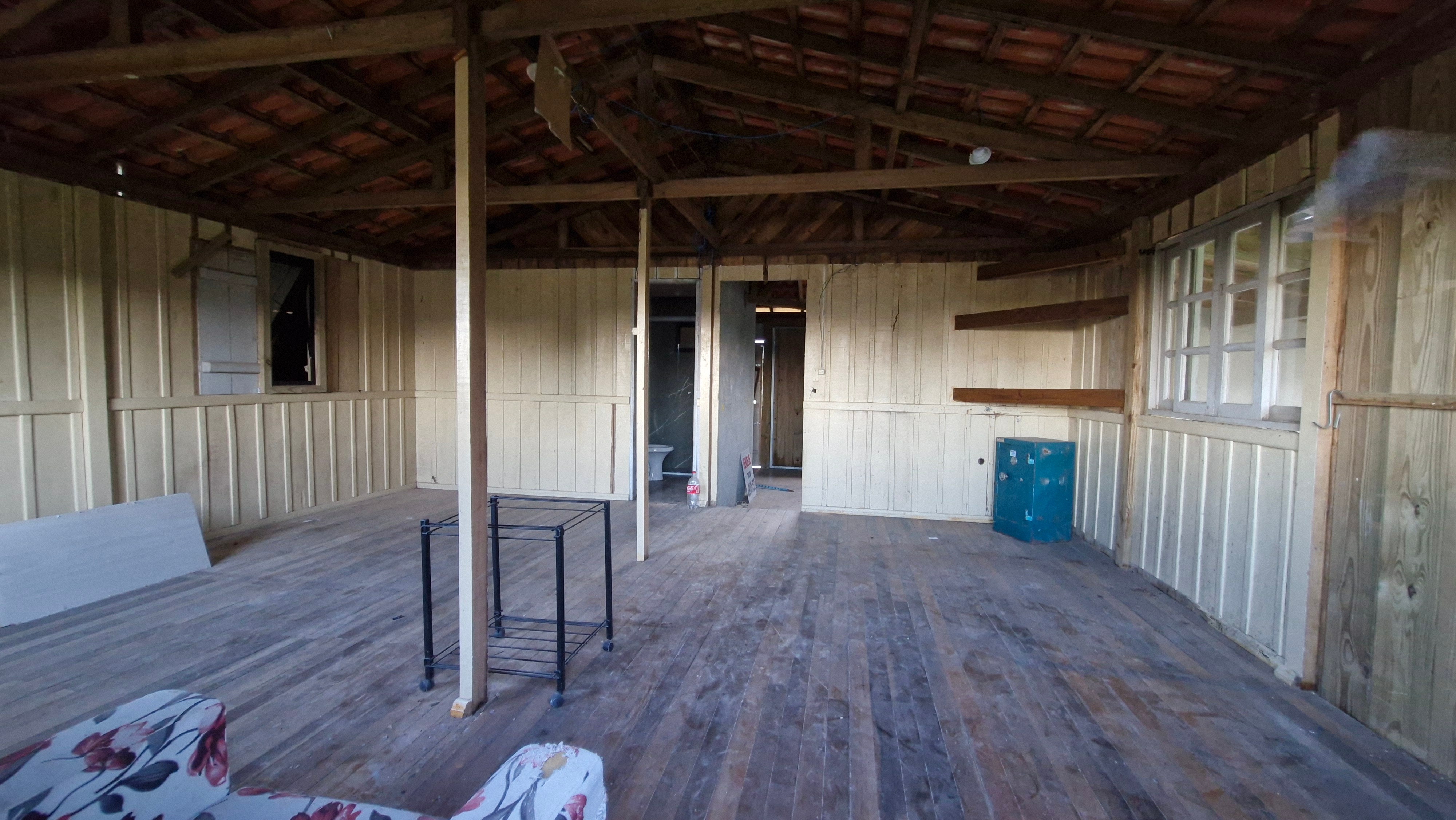 Casa com 2 Dormitórios à venda, 70 m² por R$ 389.000,00 Casa com 2 Dormitórios à venda, 70 m² por R$ 389.000,00