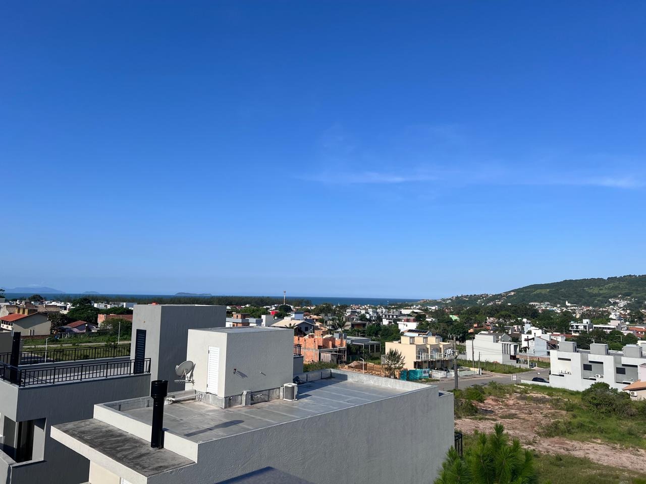 Casa em condomínio fechado à venda no bairro Ferraz, Garopaba/SC Alto padrão com terraço