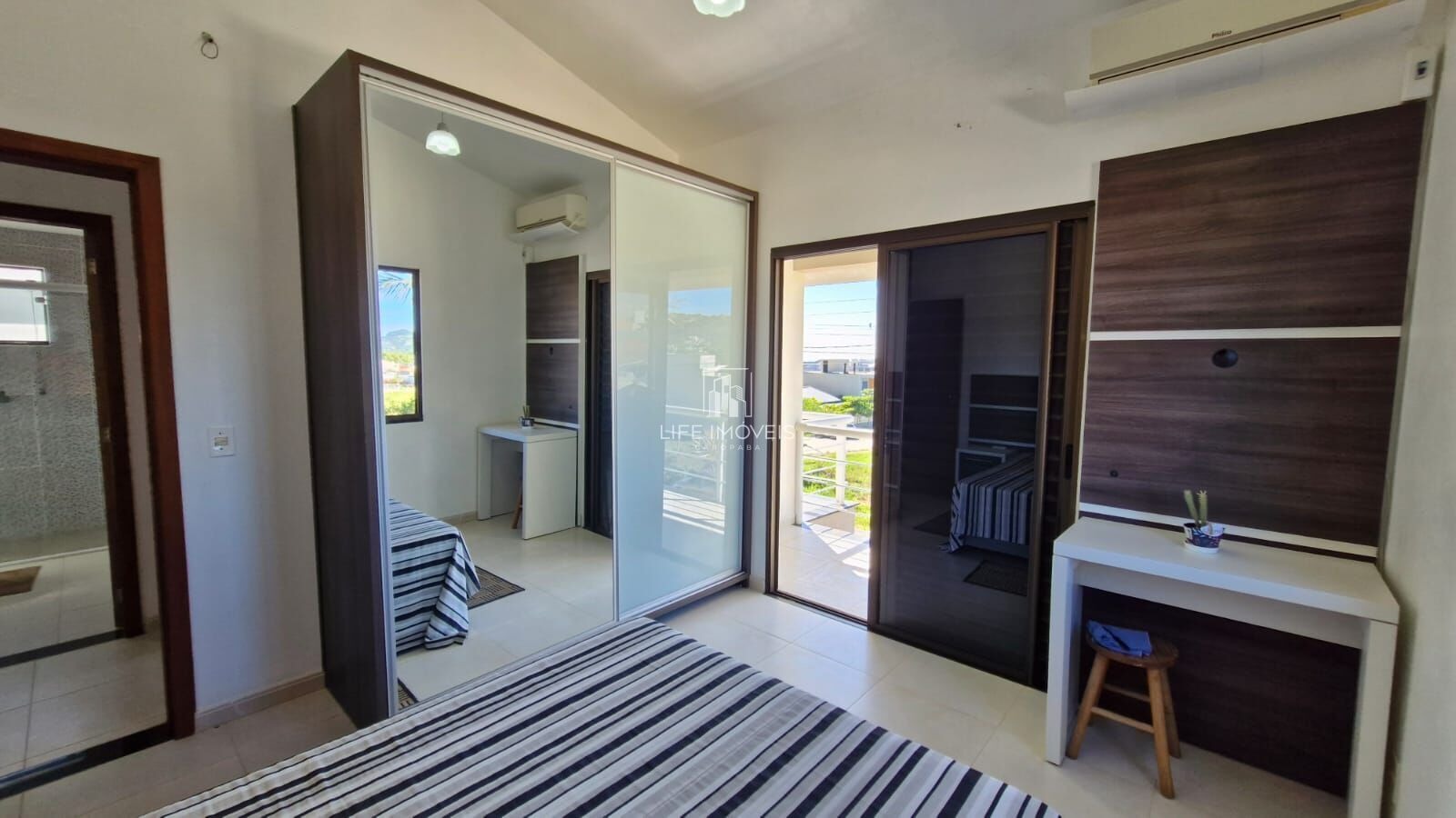 Apartamento com 2 Dormitórios para alugar, 100 m² por R$ 3.500,00 Apartamento com 2 Dormitórios para alugar, 100 m² por R$ 3.500,00