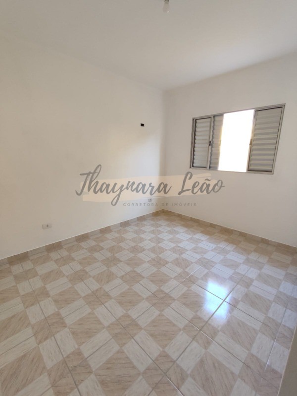 Casa com piscina 2 dormitorios no jardim praia grande em mon