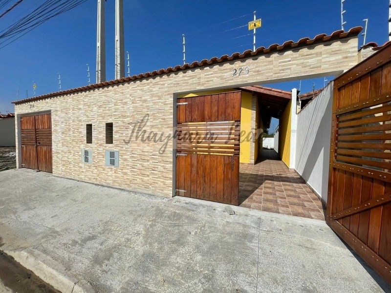 Casa com 2 Dormitórios, Em Itanhaém, Suarão, com espaço para piscina R$ 220.000