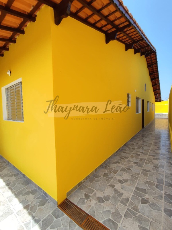 Casa com Piscina 2 Dormitorios no Jardim Praia Grande em Mongaguá R$ 320.000
