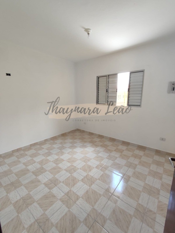 Casa com piscina 2 dormitorios no jardim praia grande em mon