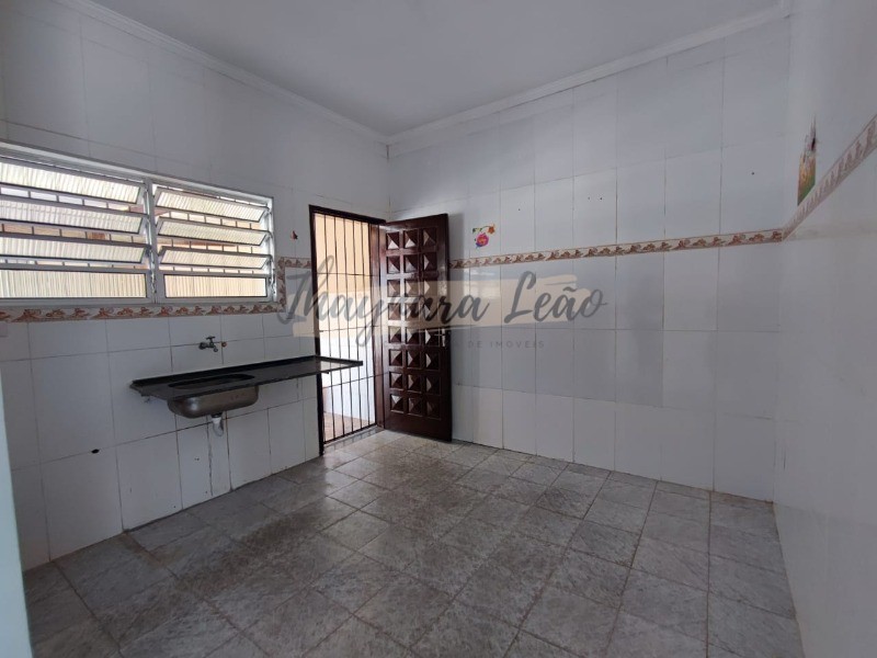 Casa lote inteiro em mongaguá, itaoca 3 dorms 1 suite 114m² 