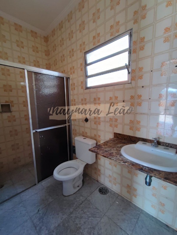 Casa lote inteiro em mongaguá, itaoca 3 dorms 1 suite 114m² 