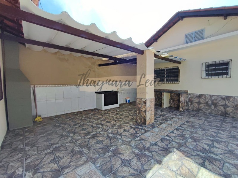 Casa lote inteiro em mongaguá, itaoca 3 dorms 1 suite 114m² 
